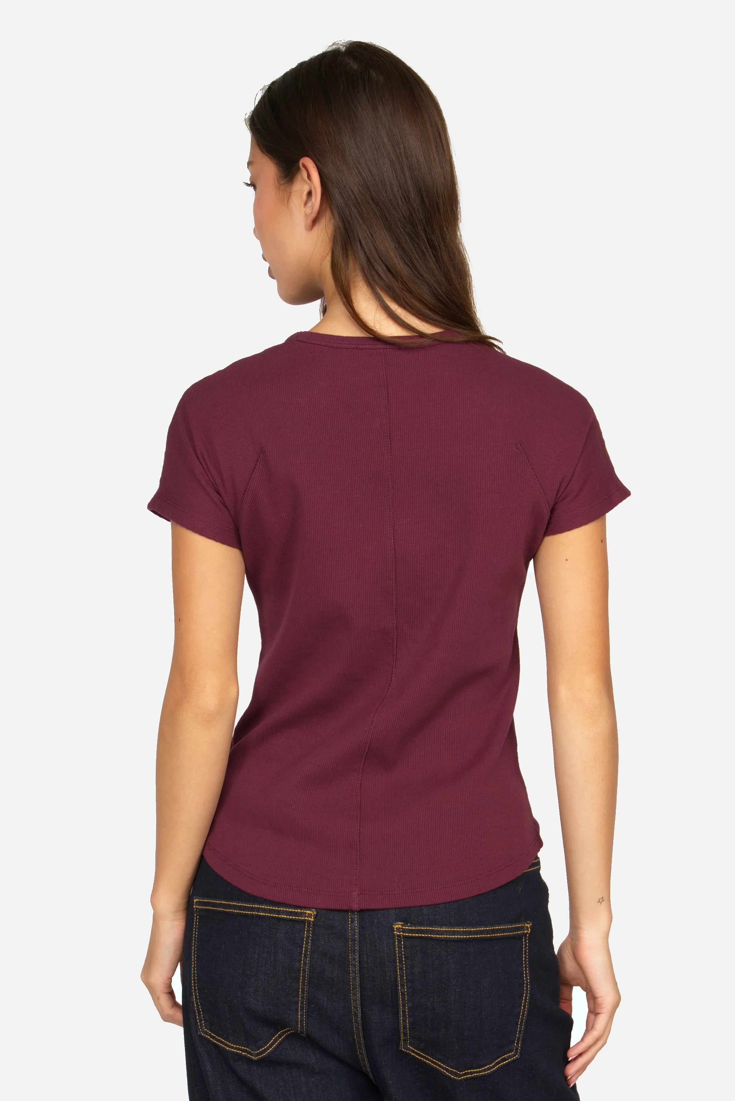 TASYA Geripptes Shirt mit Rundhalsausschnitt und Slim Fit in feinem Ripp-Jersey