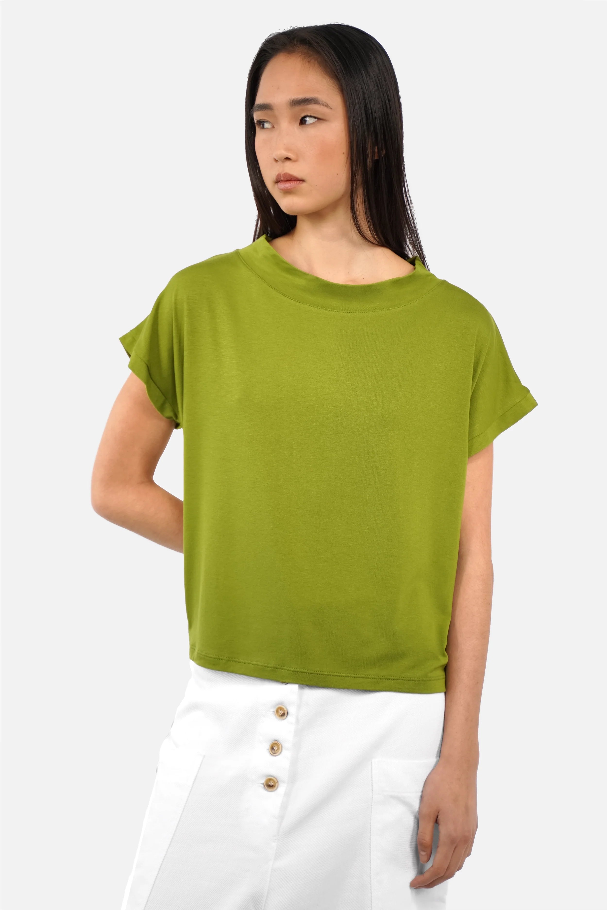 ALFERA T-Shirt aus leichtem Viskose-Jersey mit U-Boot Ausschnitt und relaxed Fit