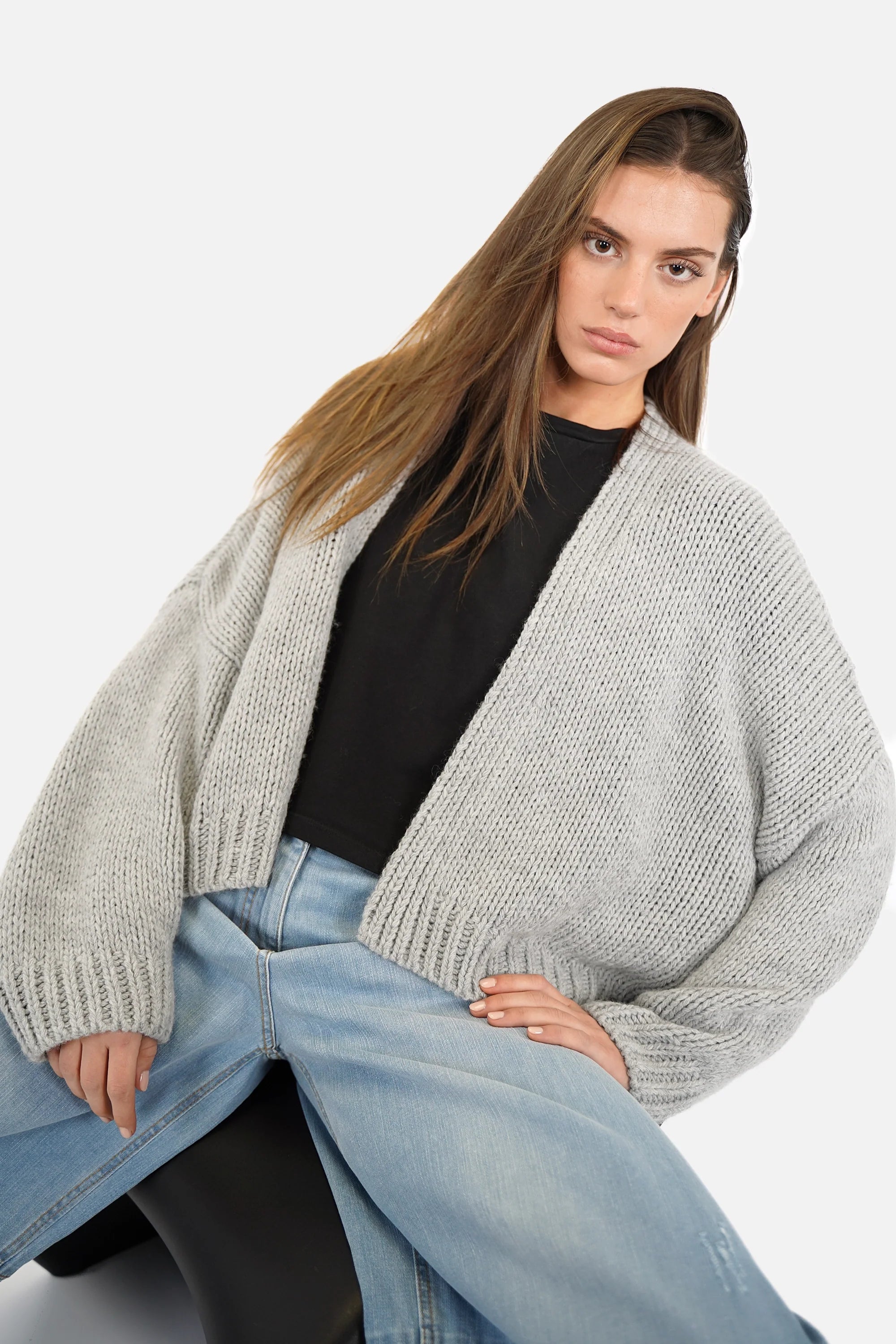 ALIXA Cropped Strickcardigan mit Schalkragen und Oversize-Fit aus weichem Woll-Mix