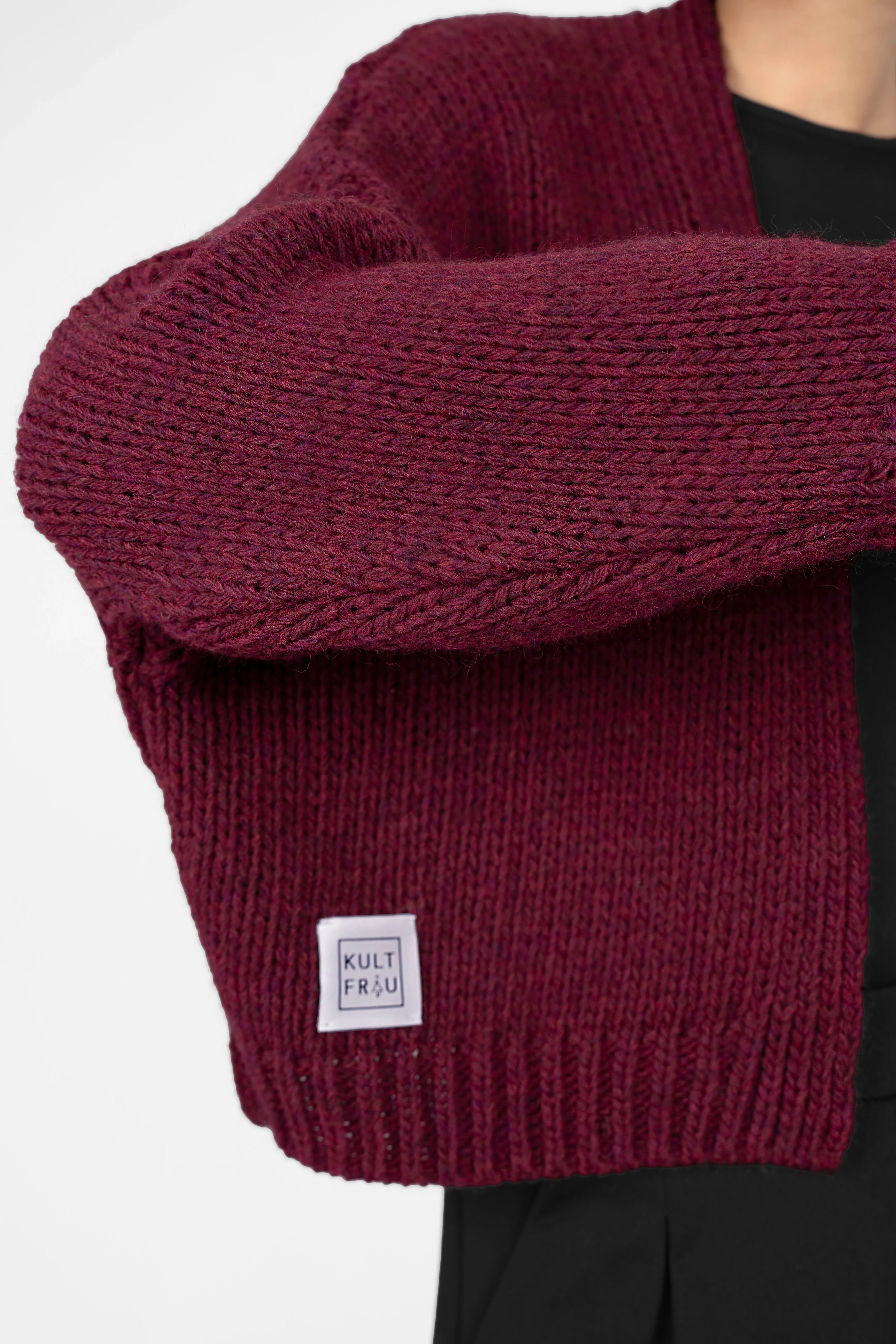 ALIXA Cropped Strickcardigan burgundy knit wool blend loose fit with ribbed cuffs and hem