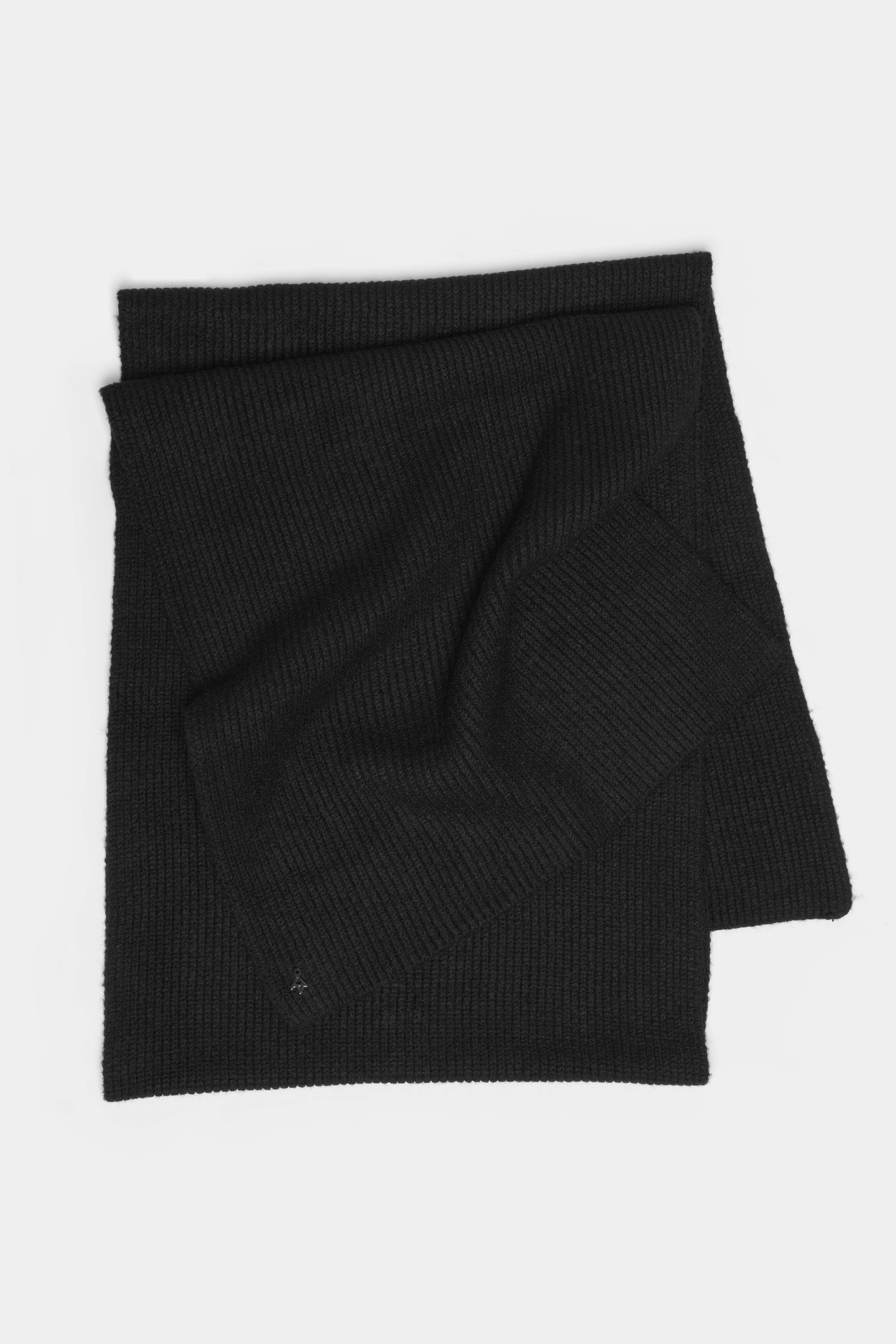 Schwarzer gerippter Schal aus weichem Viskose-Mix, zeitloses Accessoire, 183 cm lang