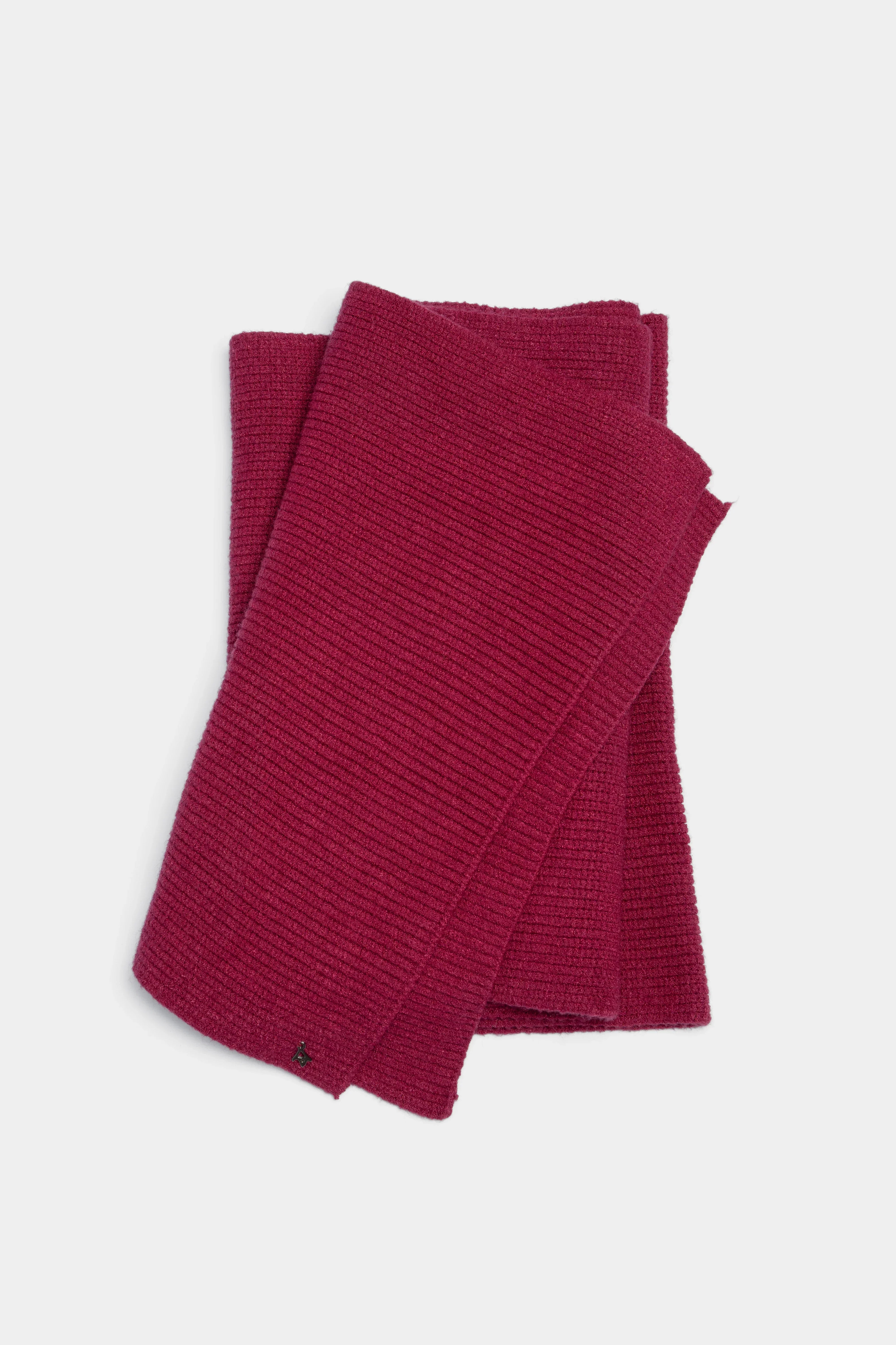 Gerippter Schal aus weichem Viskose-Mix in kräftigem Rot, länglich und vielseitig tragbar