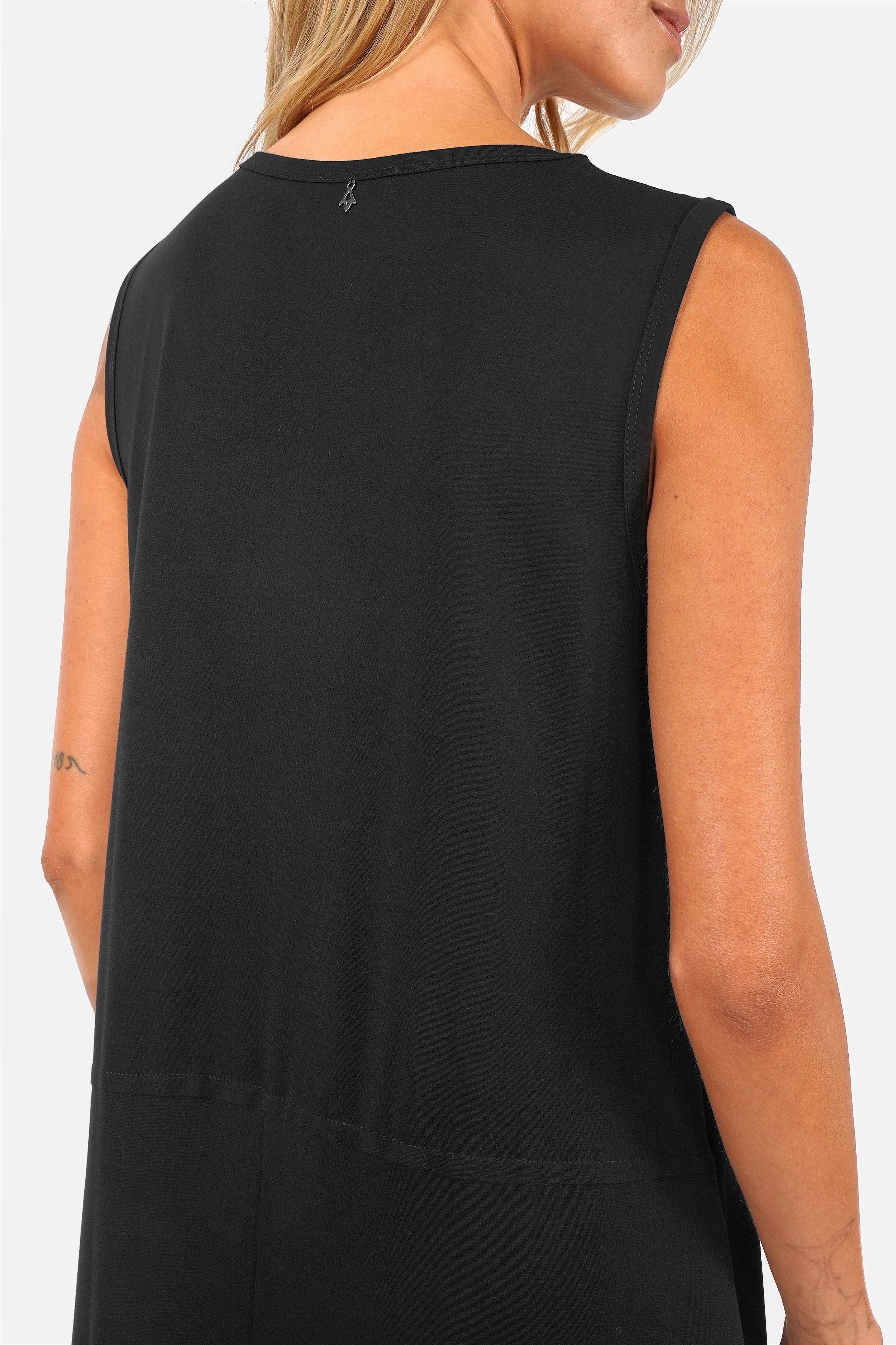 Damen Maxikleid aus weichem Viskosejersey mit Rundhalsausschnitt und seitlichen Eingrifftaschen in A-Linie