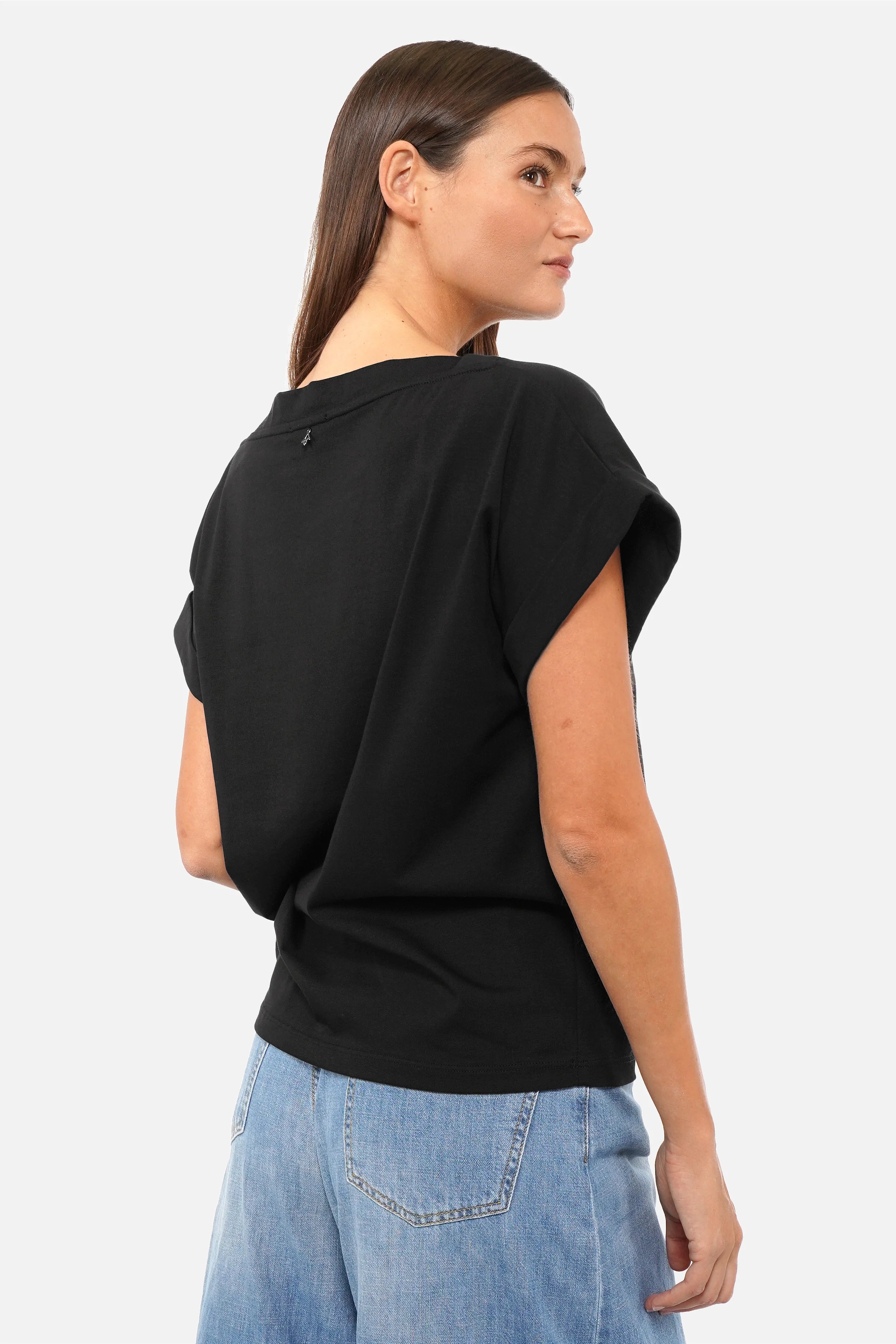 Weiches Annelia T-Shirt aus Baumwolljersey mit U-Boot Ausschnitt und Kurzarm, Regular Fit, Kastenform in Größe S