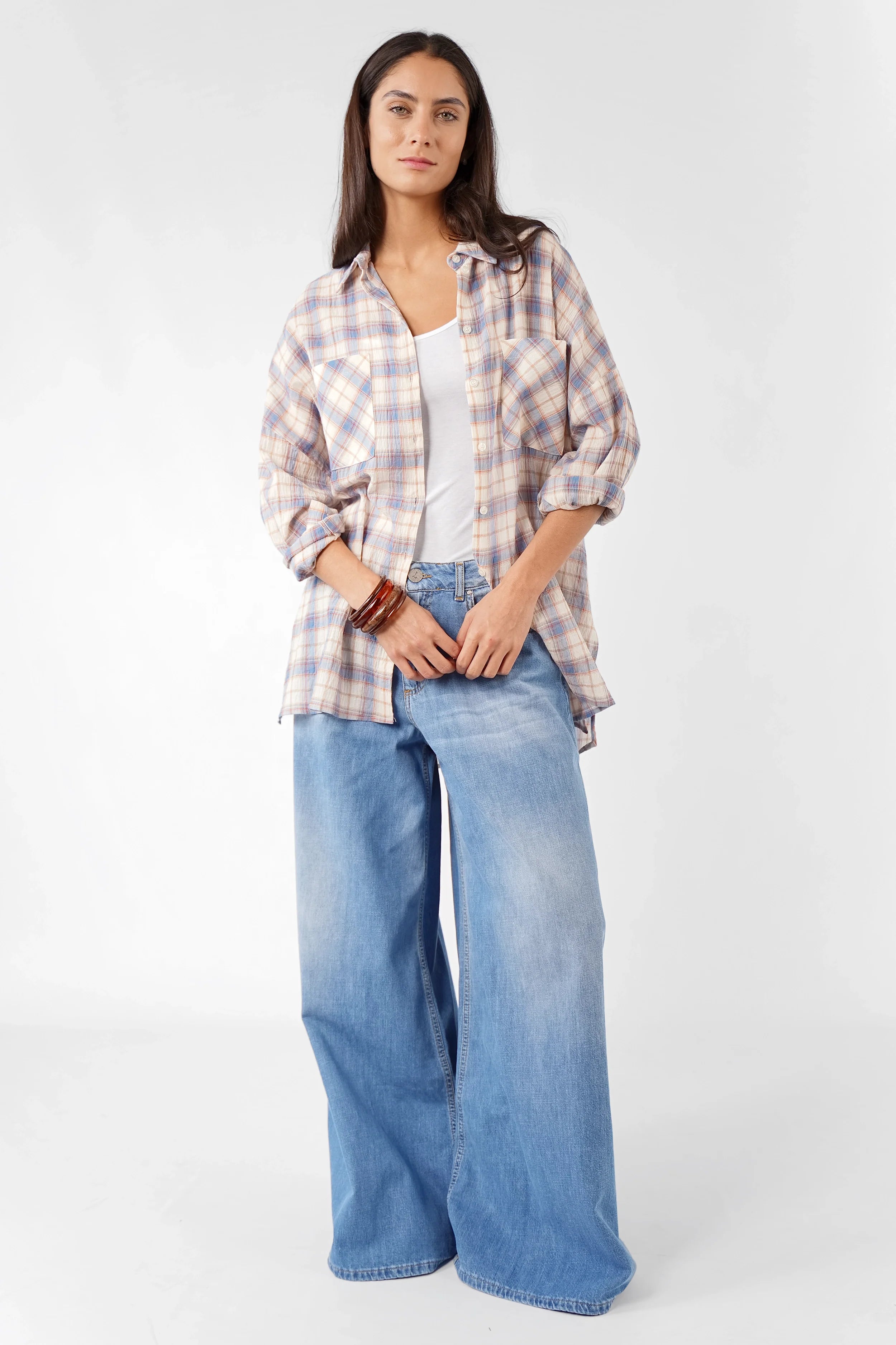 ATLE Hemd aus superweicher Baumwolle mit Crinkle-Struktur, Hemdkragen und aufgesetzten Taschen