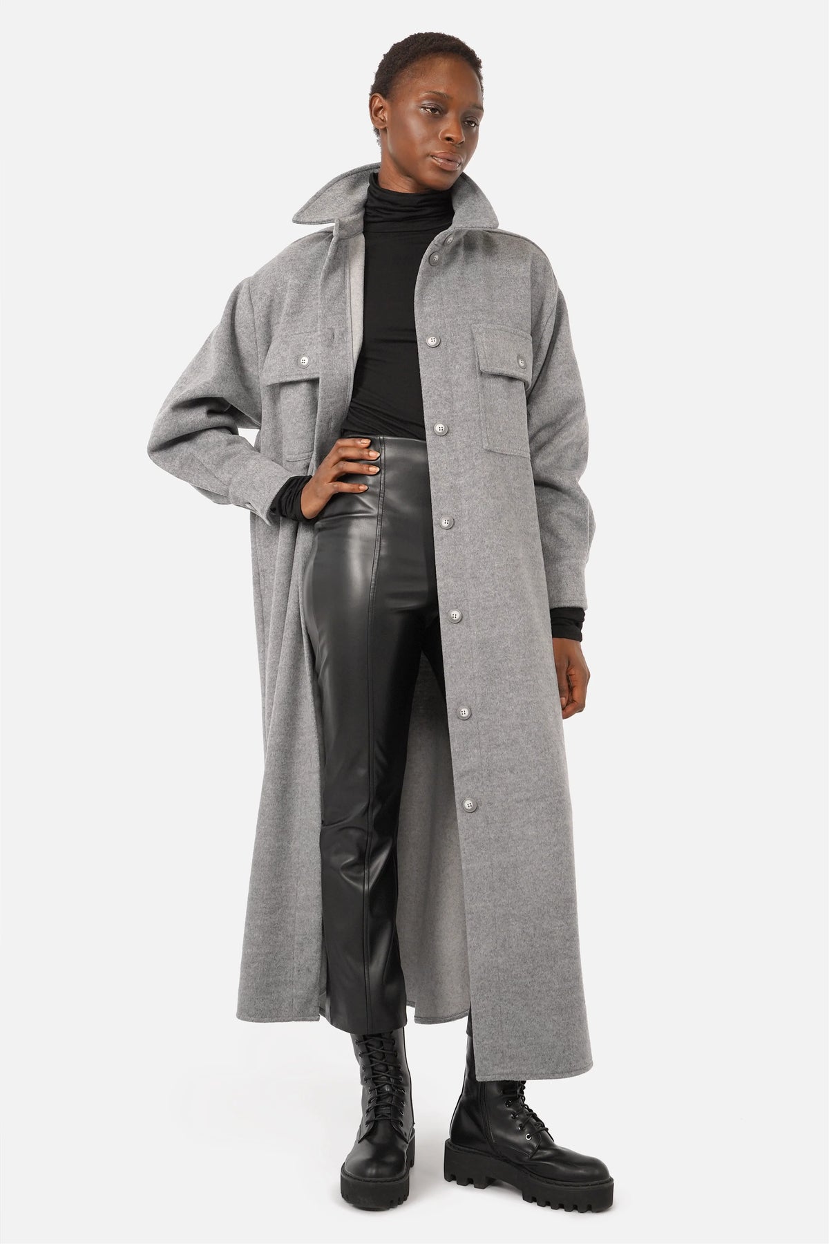 Maxi-Hemdmantel mit Wollanteil in weicher, wärmender Qualität und oversized Fit