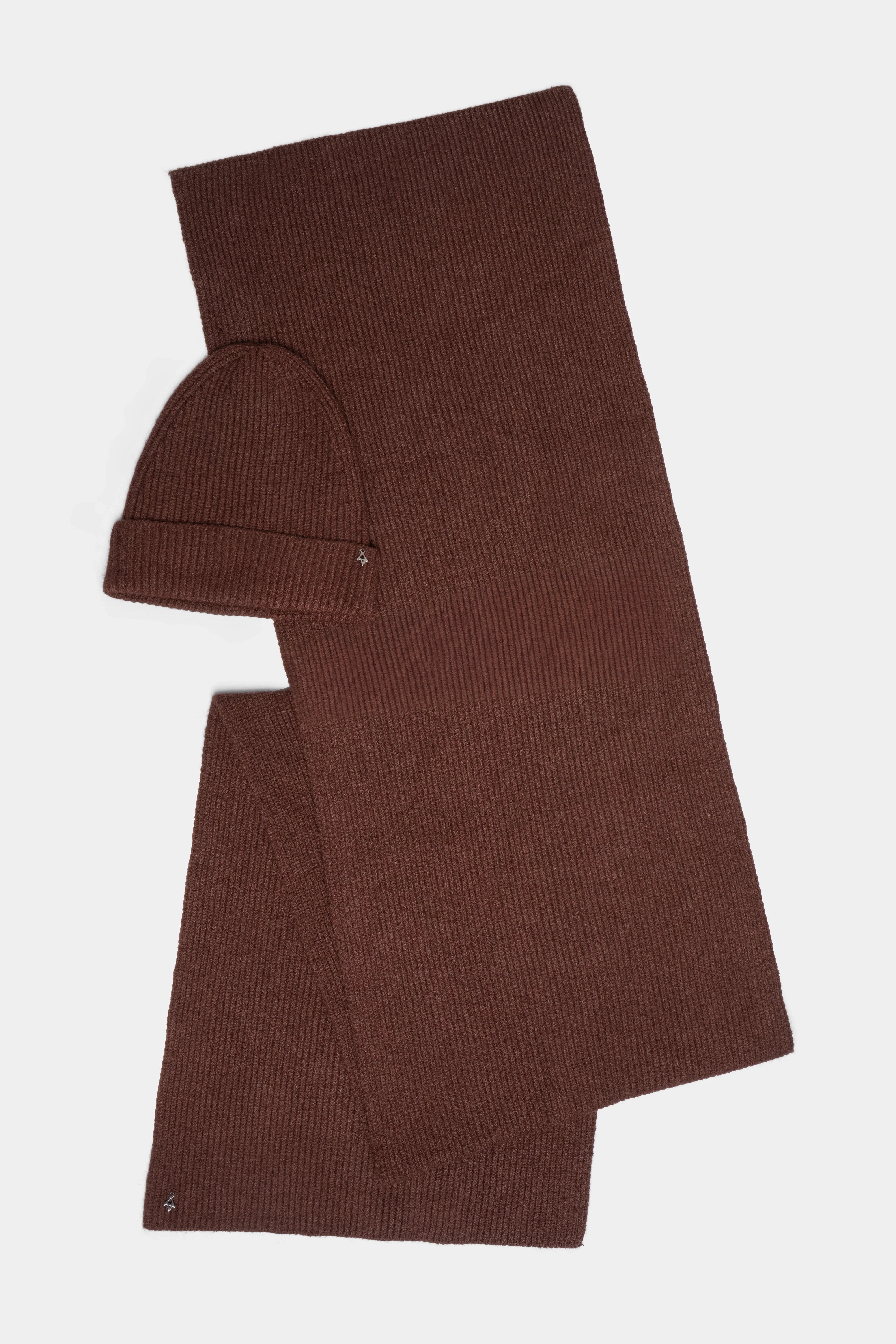 Gerippte Mütze aus weichem Viskose-Mix in Braun mit elastischem Strick und breitem Umschlag