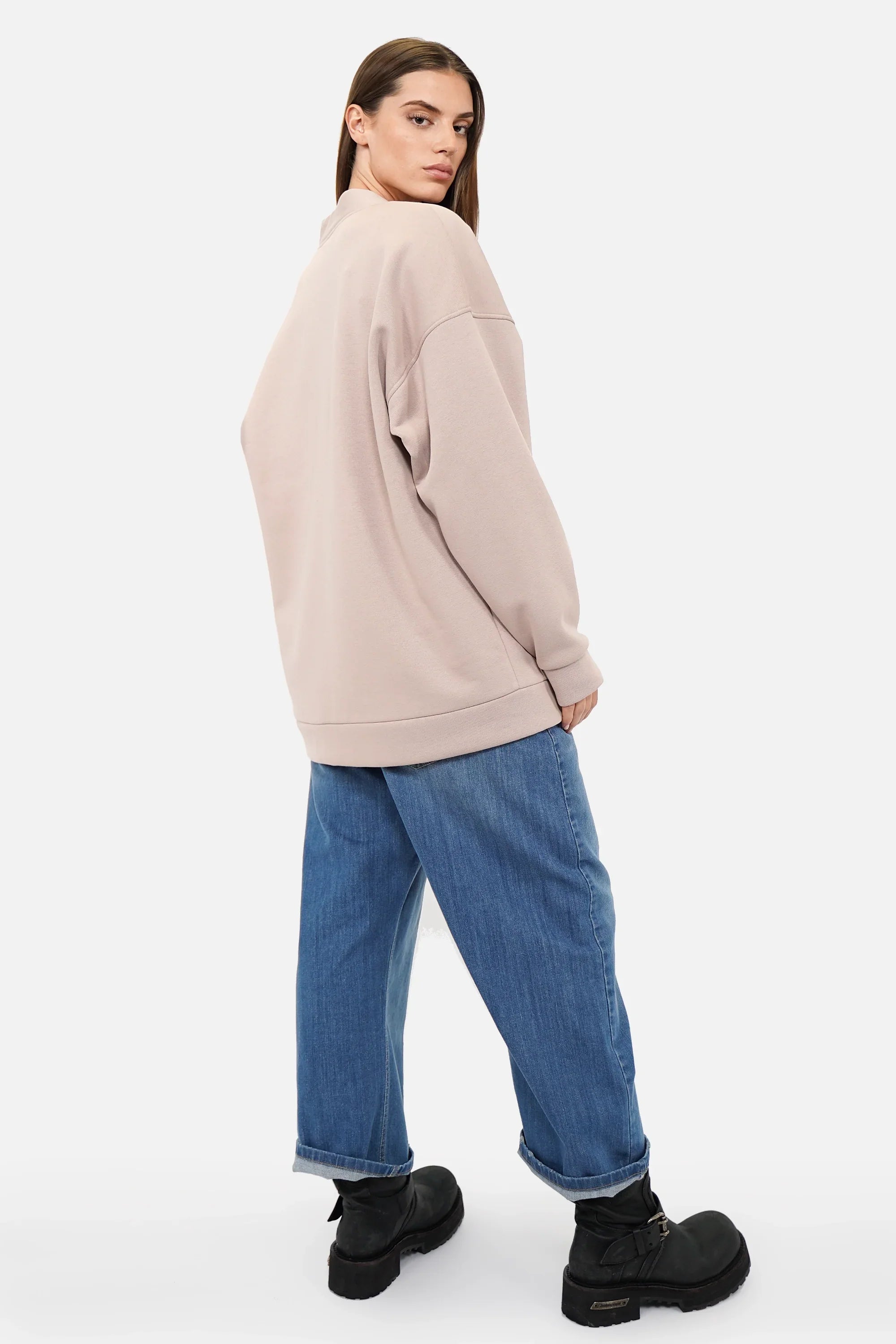 Damen Relaxed Fit Sweatjacke mit Knopfleiste und aufgesetzten Taschen aus weichem, gebürstetem Sweatmaterial