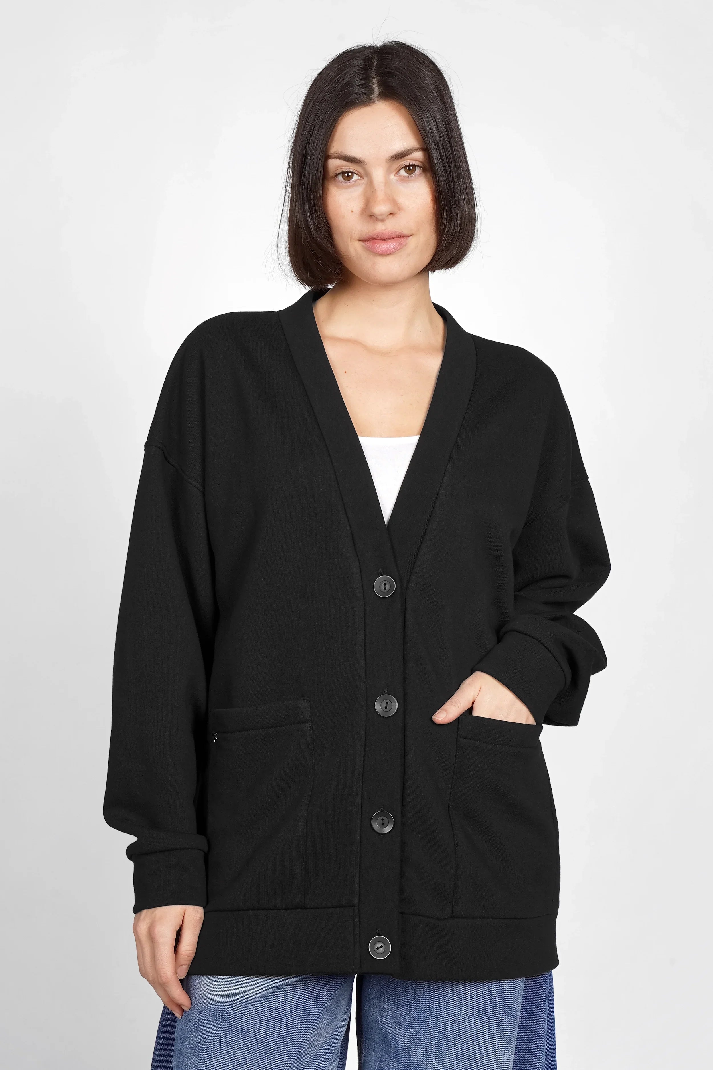 Damen Relaxed Fit Sweatjacke mit durchgeknöpfter Knopfleiste und aufgesetzten Taschen