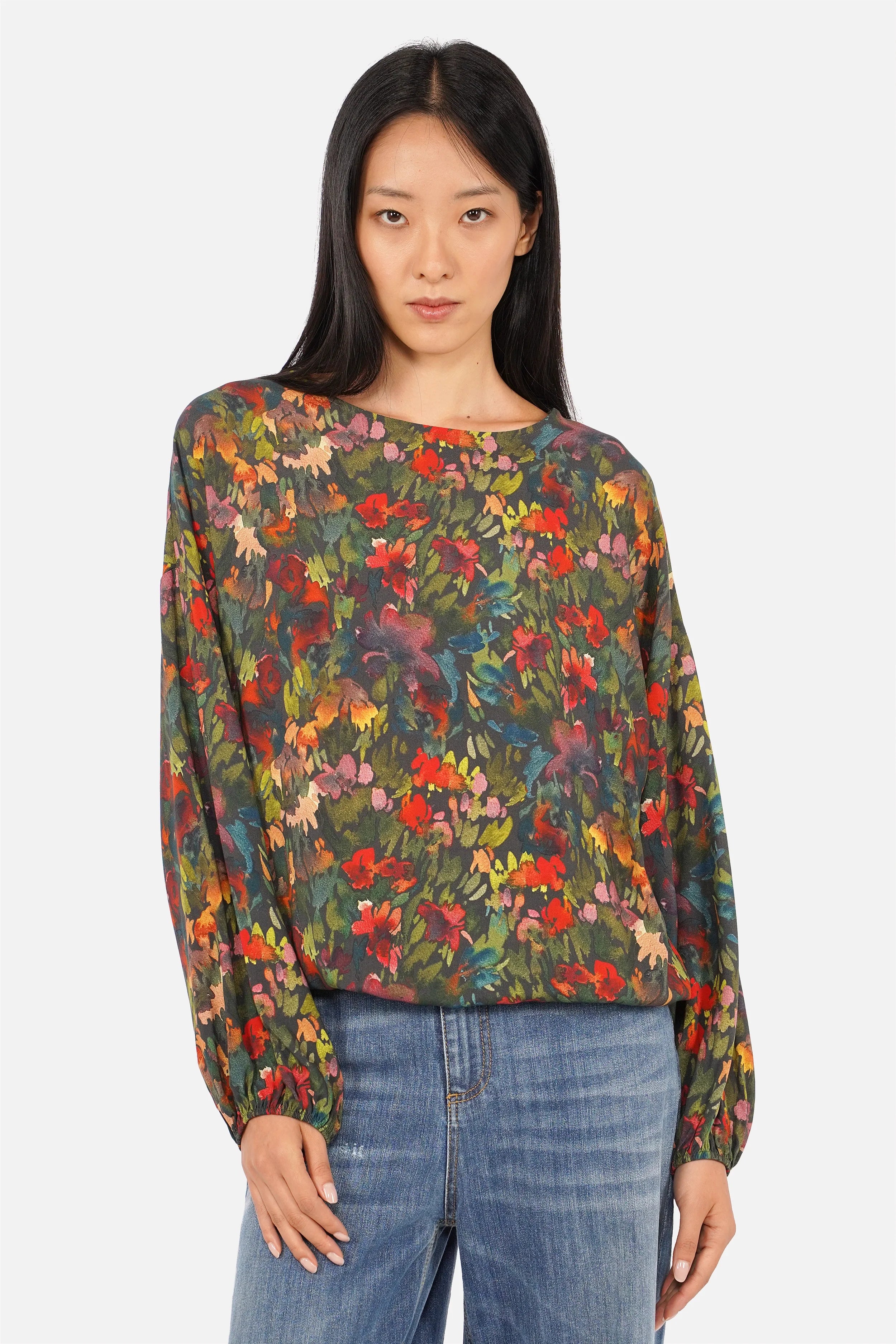 DAVKA Bluse aus feiner Viskose mit floralem Allover-Print und langen Ballonärmeln