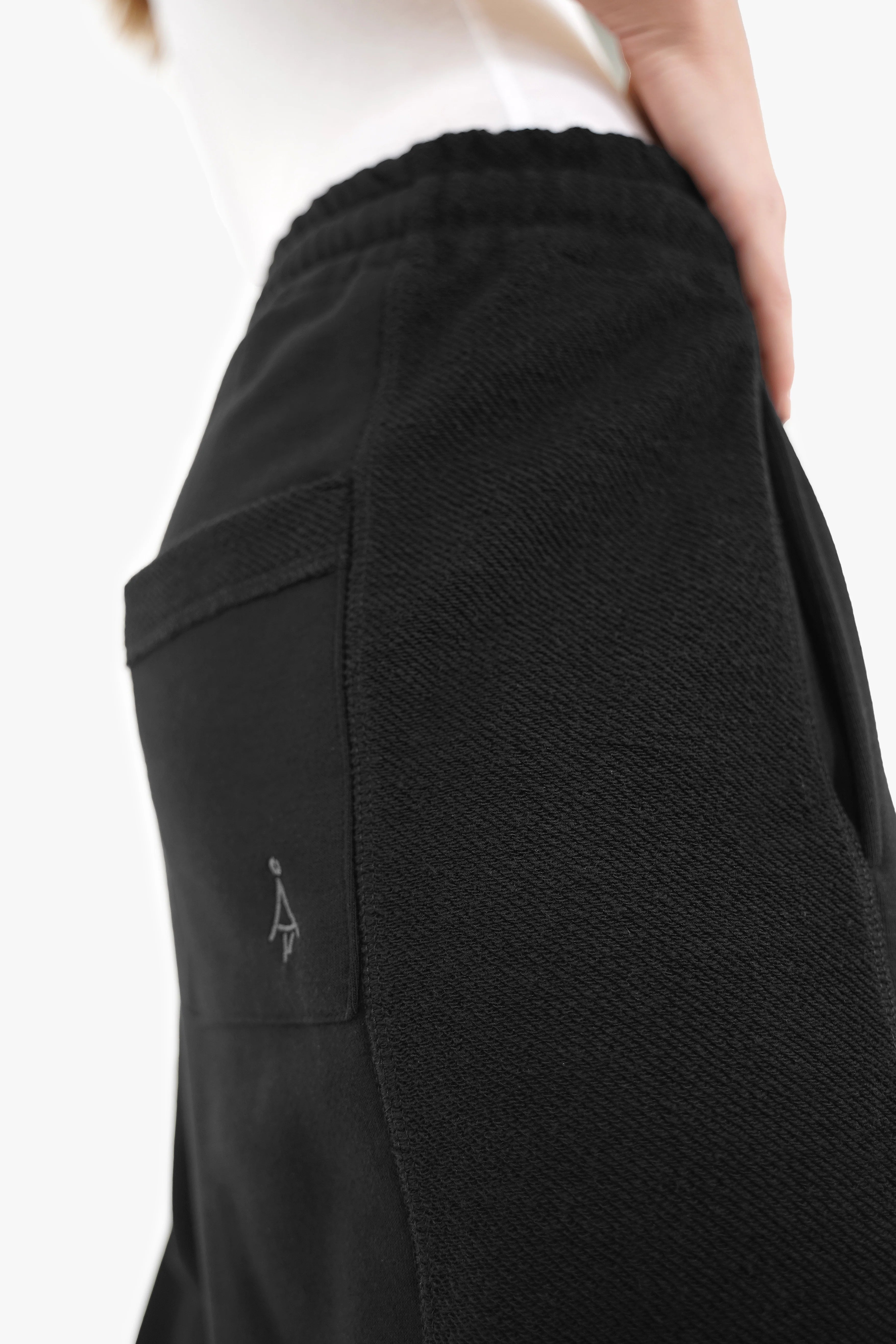 DESSI Straight Leg Sweathose aus weichem Baumwollstoff mit Tunnelbund und seitlichen Eingrifftaschen