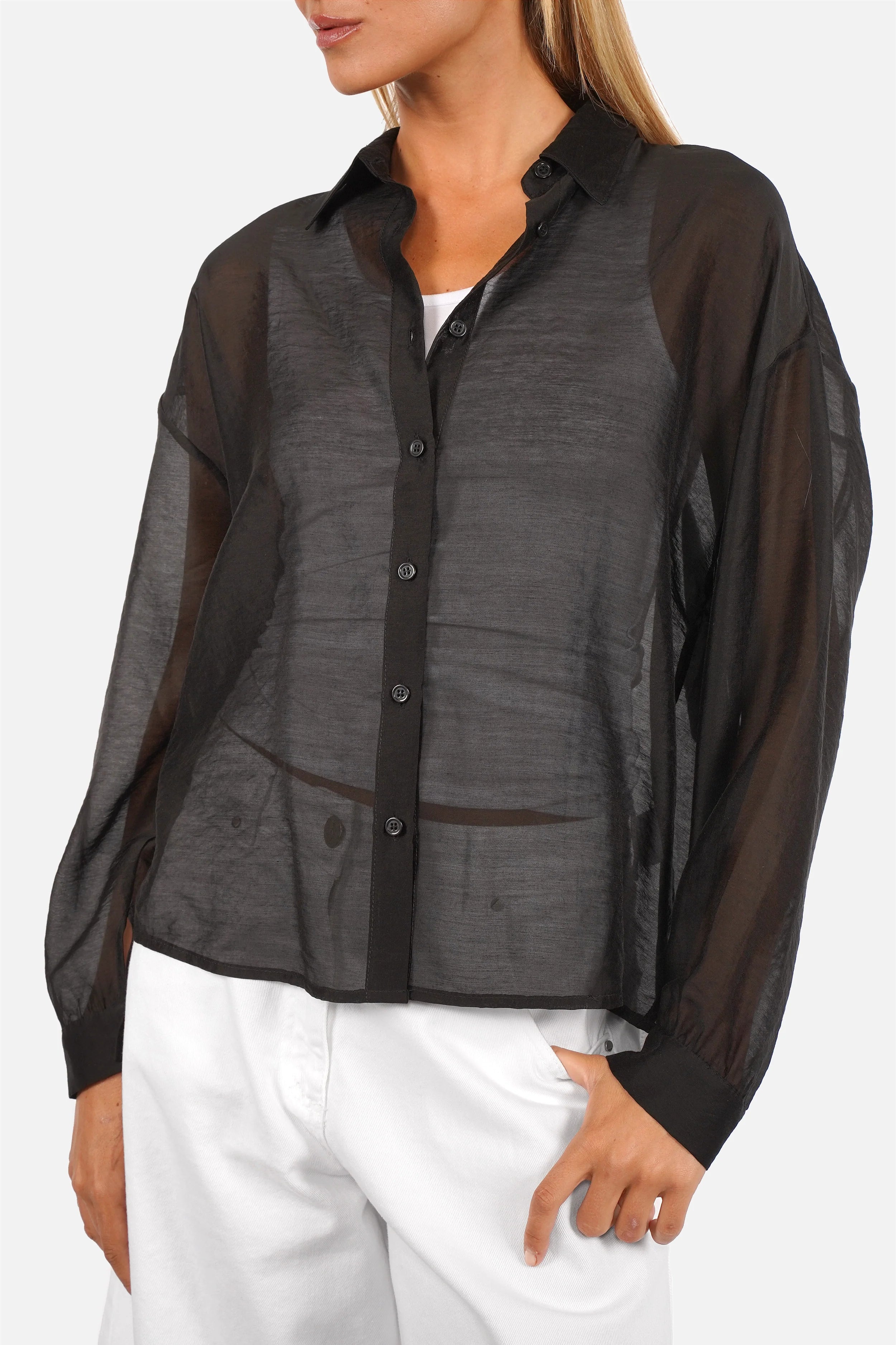 DORISA Bluse aus Lyocell mit leichtem Glanz und semitransparenter Optik, Hemdkragen, Manschette mit Knopf, abgerundeter Saum, Rückenschlitz mit Bindebändchen, Regular Fit