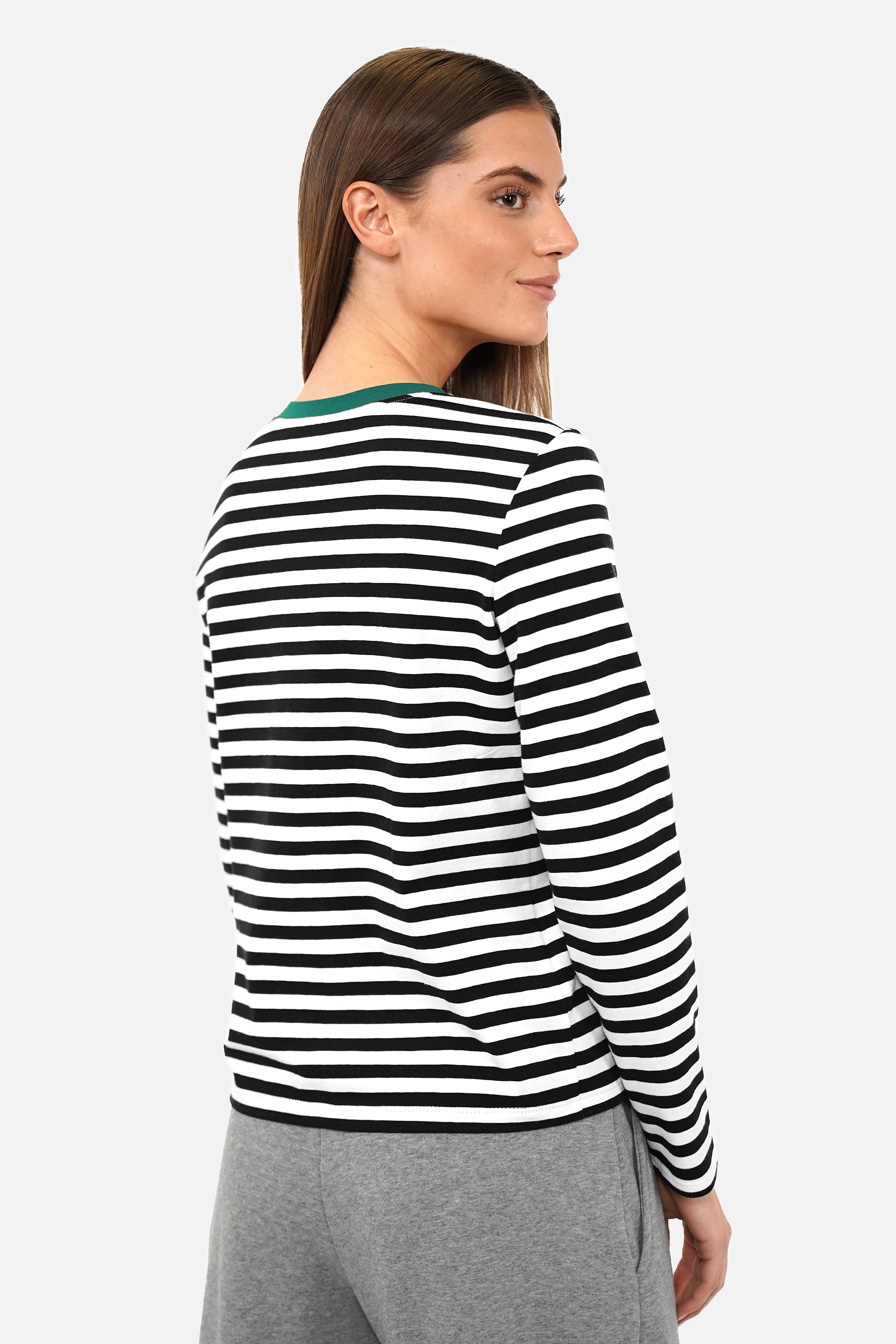 ELIN Longsleeve aus weichem Baumwolljersey mit Rundhalsausschnitt und Regular Fit in Größe S