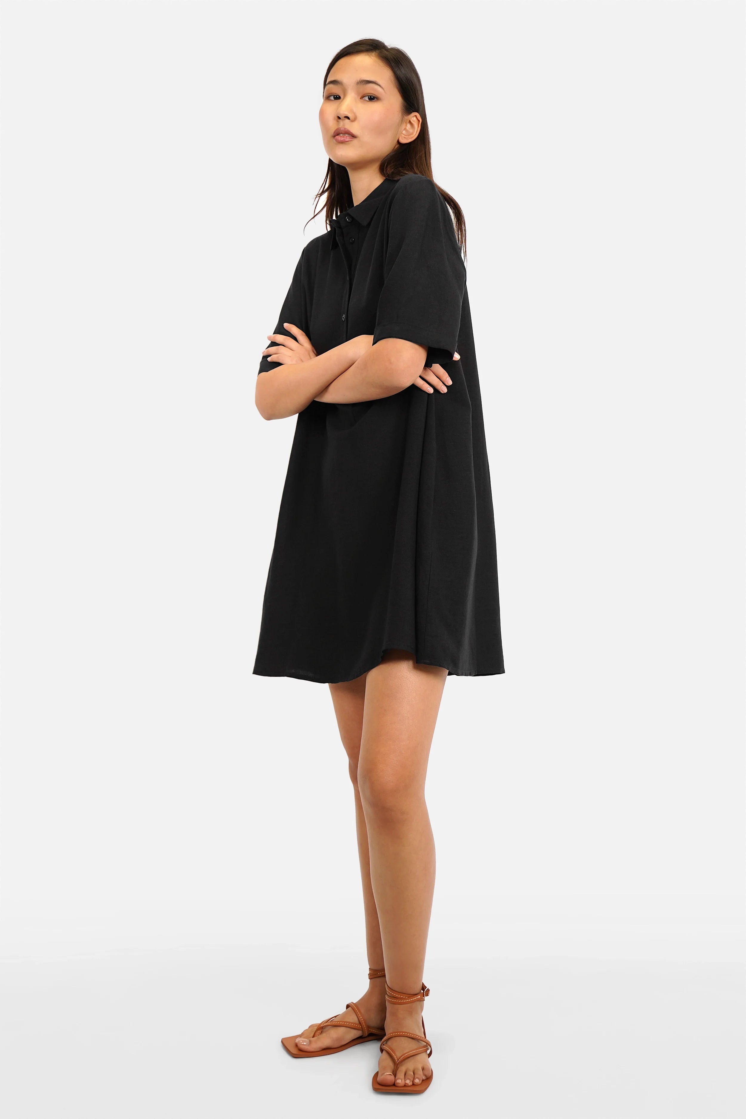 ELINI Leinen Polokleid aus luftigem Leinen-Mix mit Hemdkragen und halblanger Knopfleiste in leichter A-Linie und Relaxed Fit