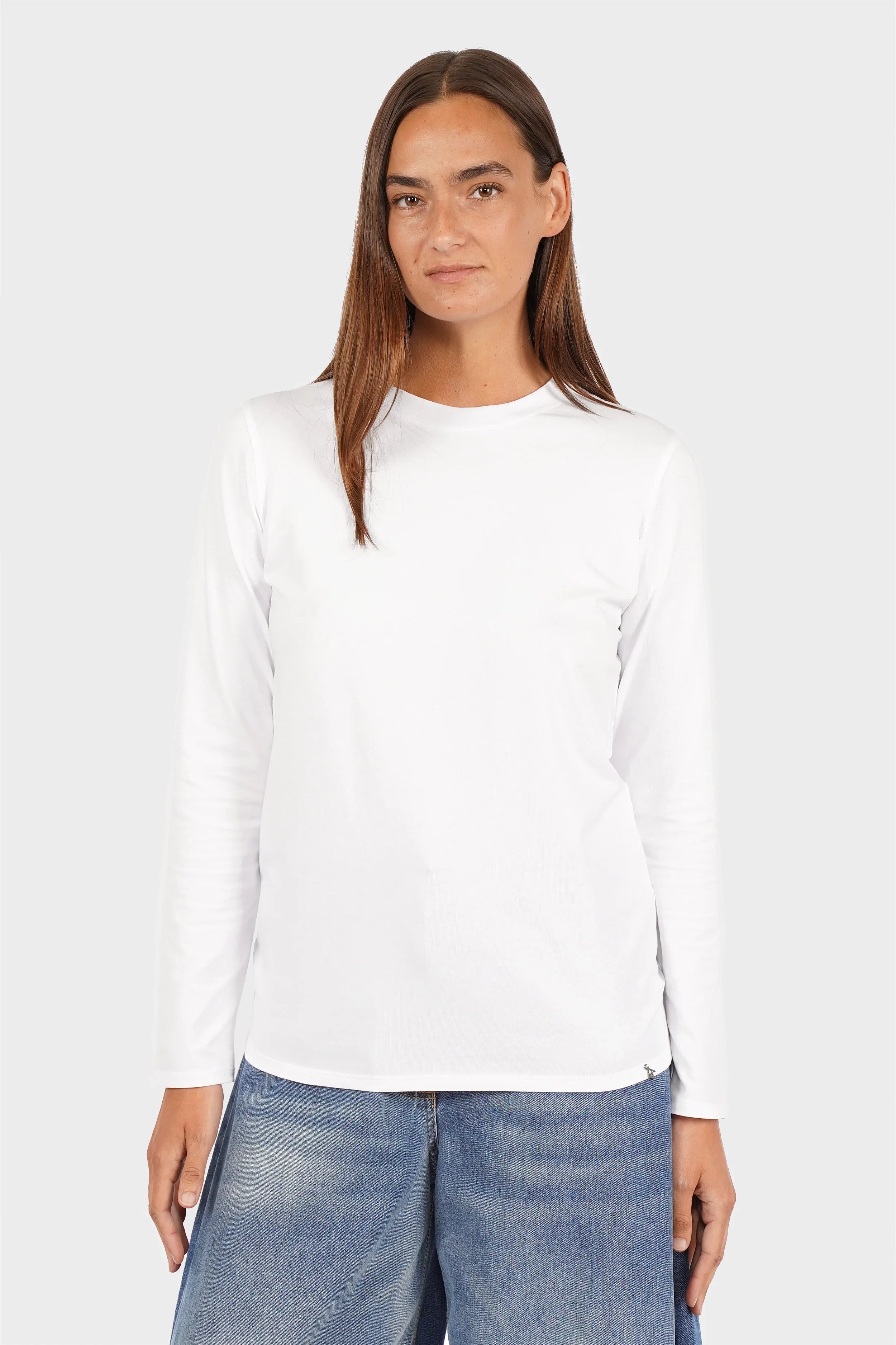 ELIN Longsleeve aus weichem Baumwolljersey mit Rundhalsausschnitt und Regular Fit in Größe S