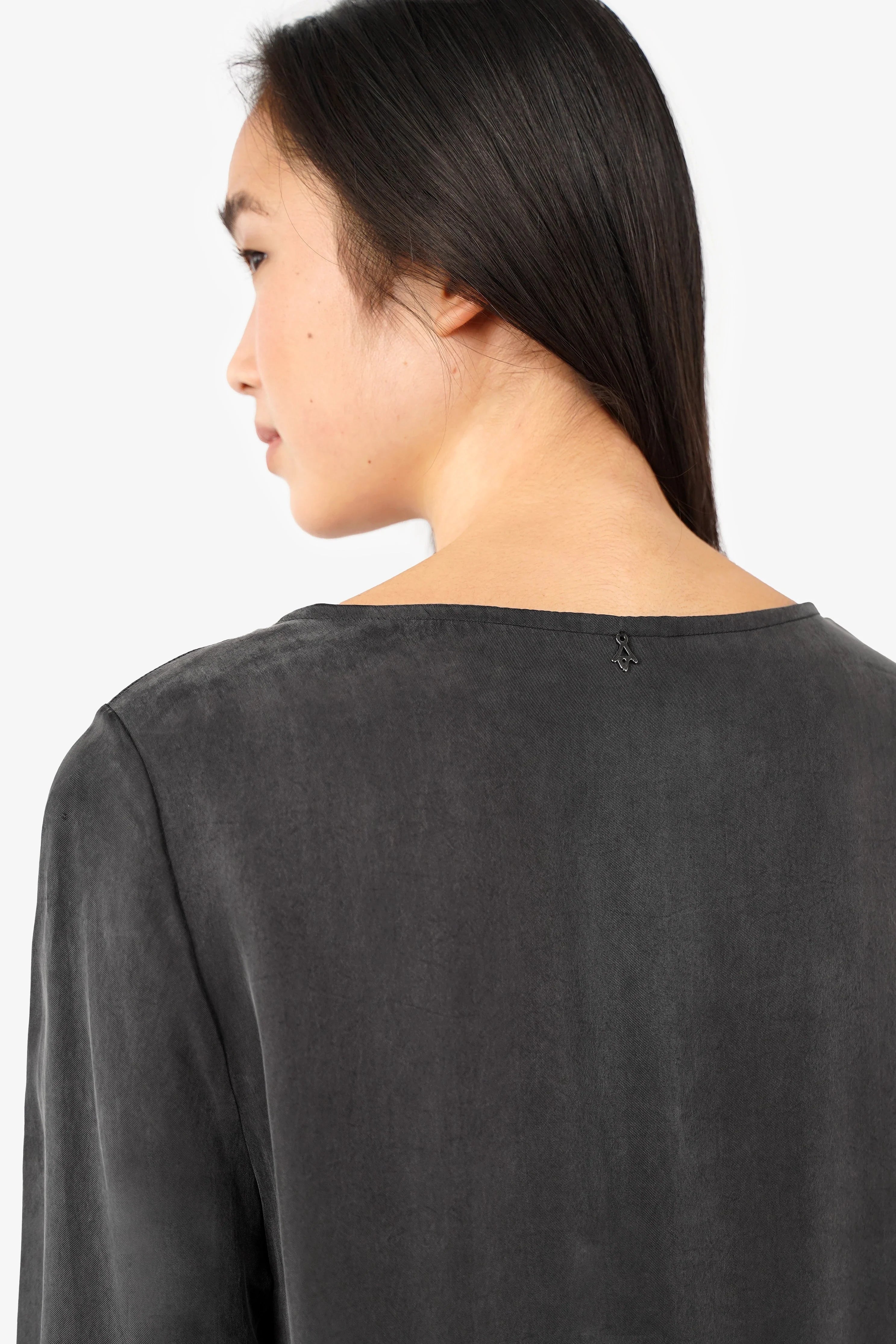 EMEDY Long-Bluse aus fließendem Baumwoll-Viskose-Mix mit Wadenlänge und Rundhalsausschnitt