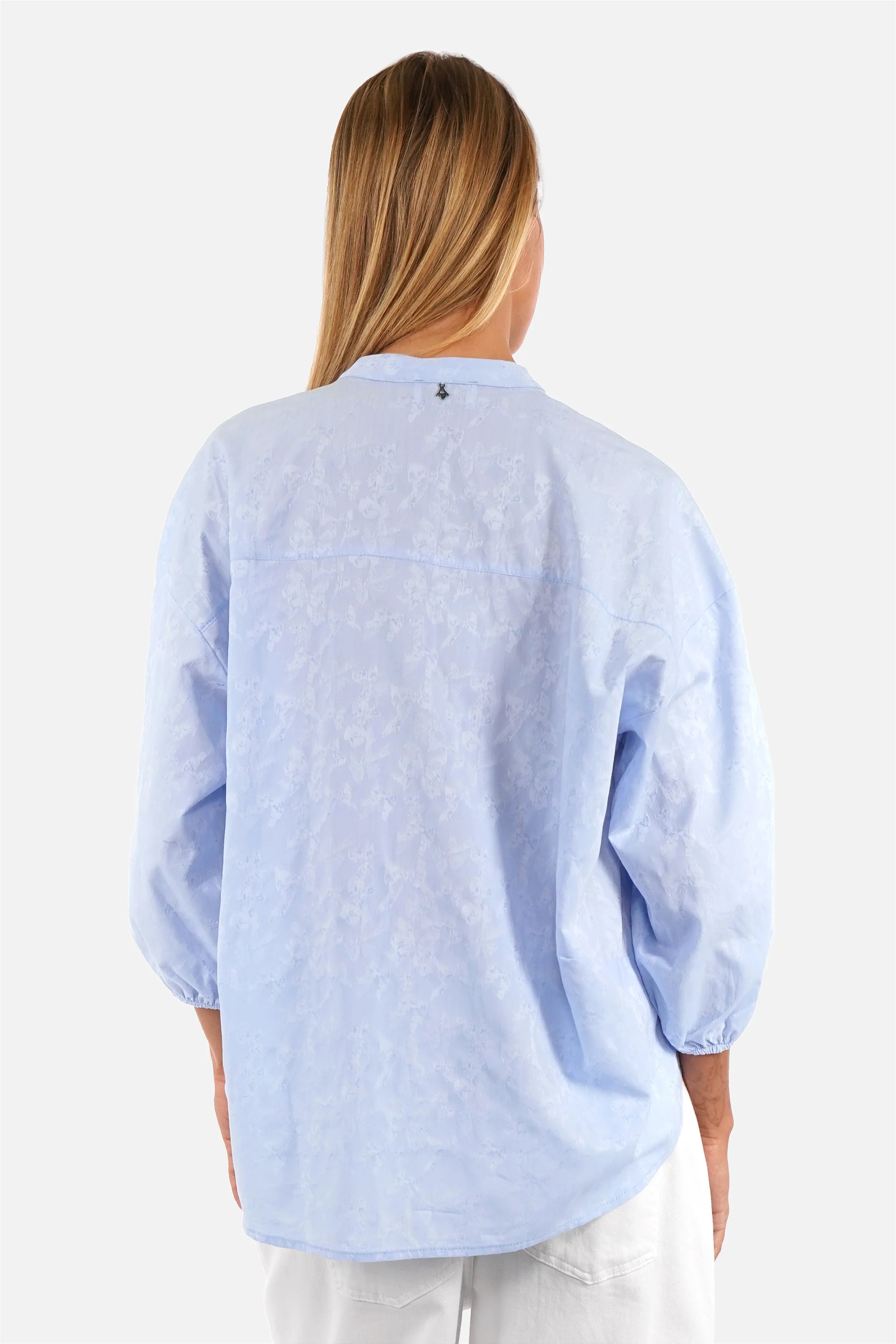 Bluse aus Baumwoll-Jacquard mit Stehkragen, überschnittenen Schultern und dreiviertel Ärmeln