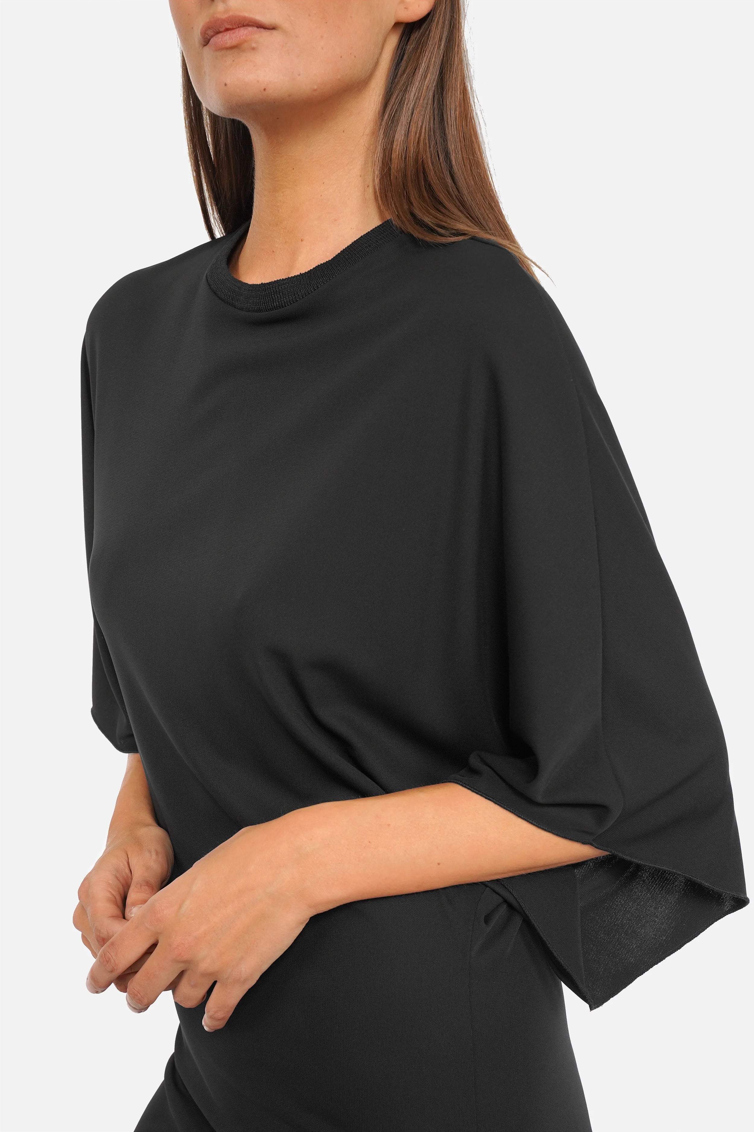 Elegantes Maxikleid FIONIE aus Polyester Jersey mit Rundhalsausschnitt und Schlitz am Saum, körpernah geschnitten