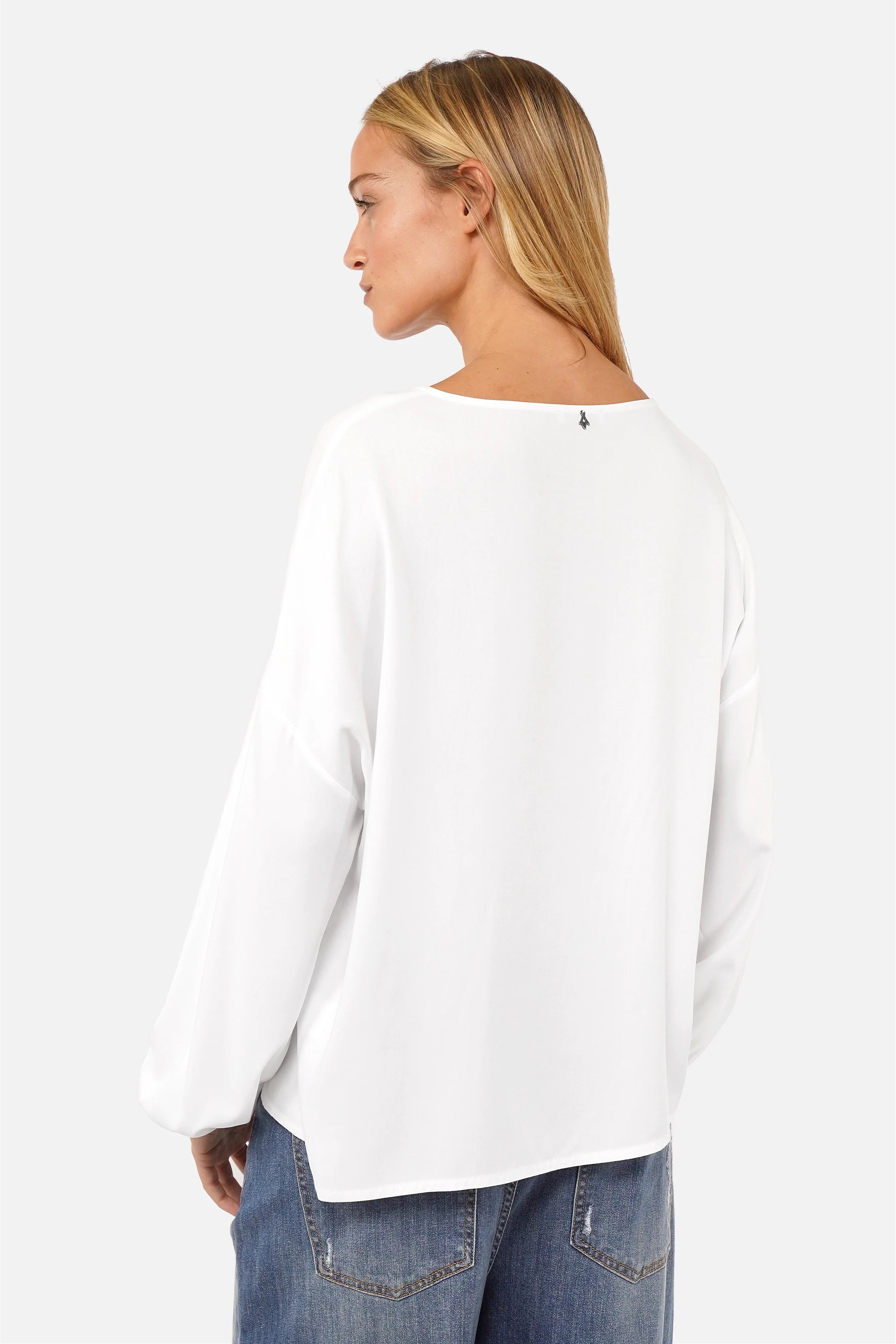 GRETA.K Schlupfbluse aus feiner Twill-Viskose mit Rundhalsausschnitt und Relaxed Fit, lange Ärmel, locker geschnitten