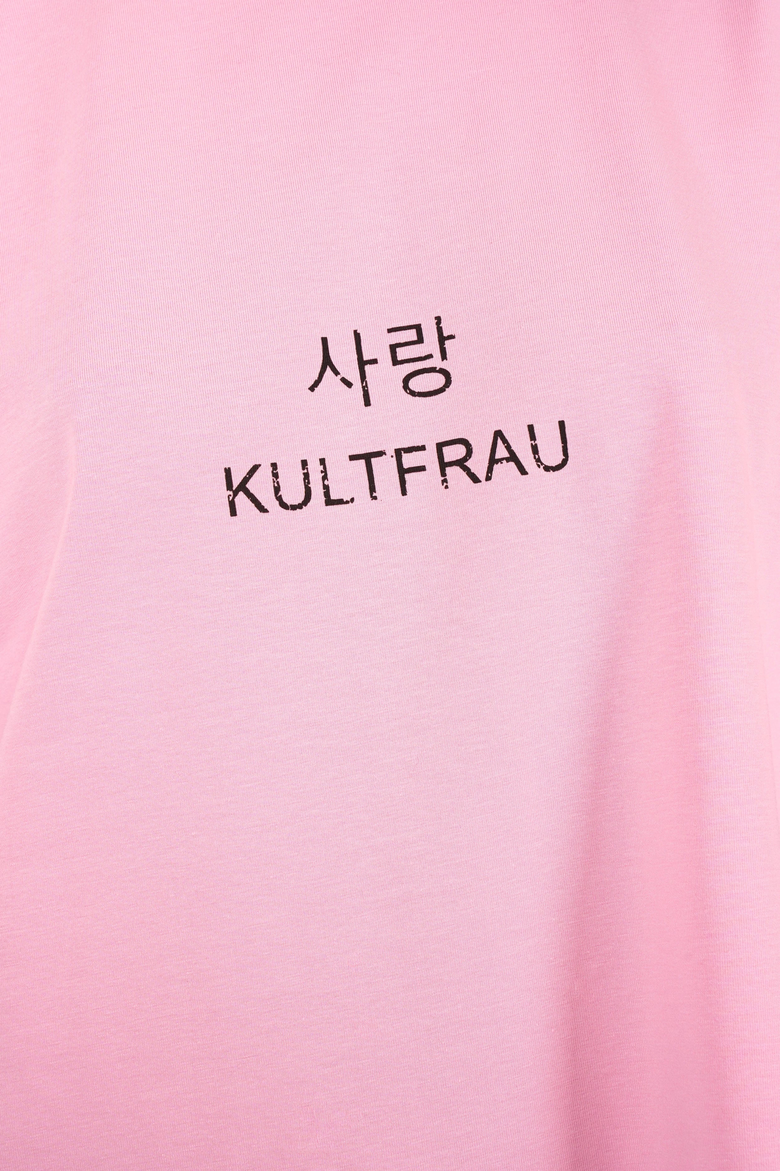 GWENA T-Shirt aus weichem Baumwolljersey mit Frontprint Love KULTFRAU, Rundhalsausschnitt, oversized Fit und seitlichen Schlitzen
