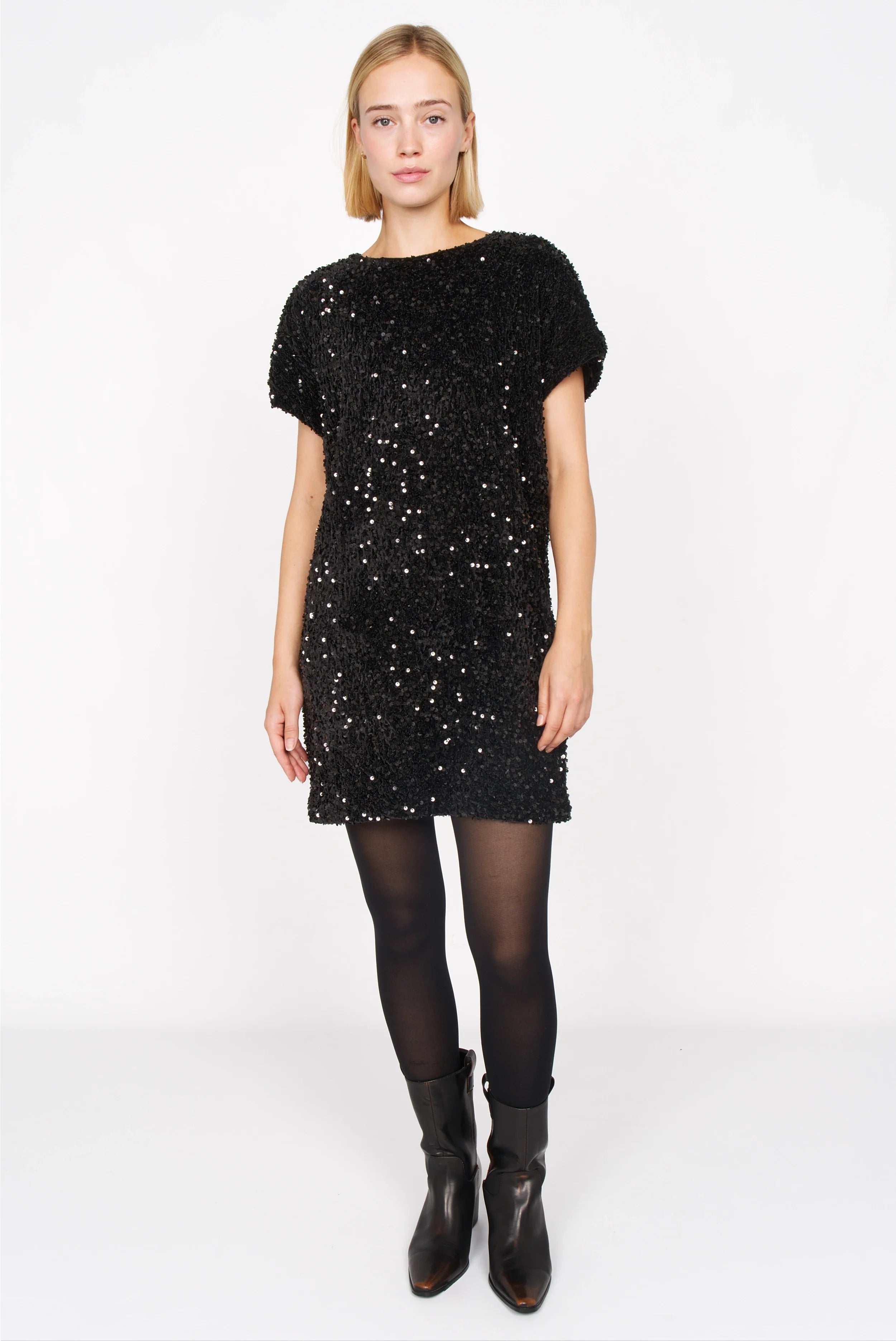 Schwarzes Pailletten Kleid aus Samt mit geradem Schnitt und überschnittenen Schultern, mini Länge, festlich und weich im Tragegefühl