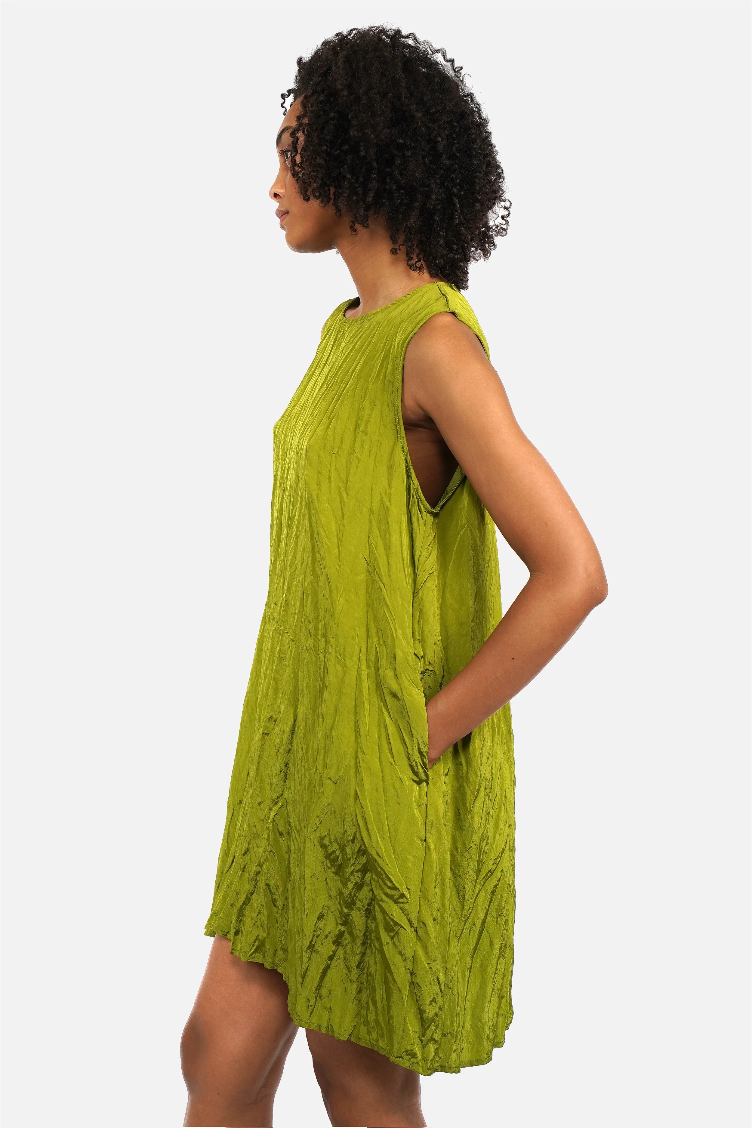 HAVIE Crinkle Kleid mit Rundhalsausschnitt, Schlitz und seitlichen Taschen in leichter A-Linie, Regular Fit