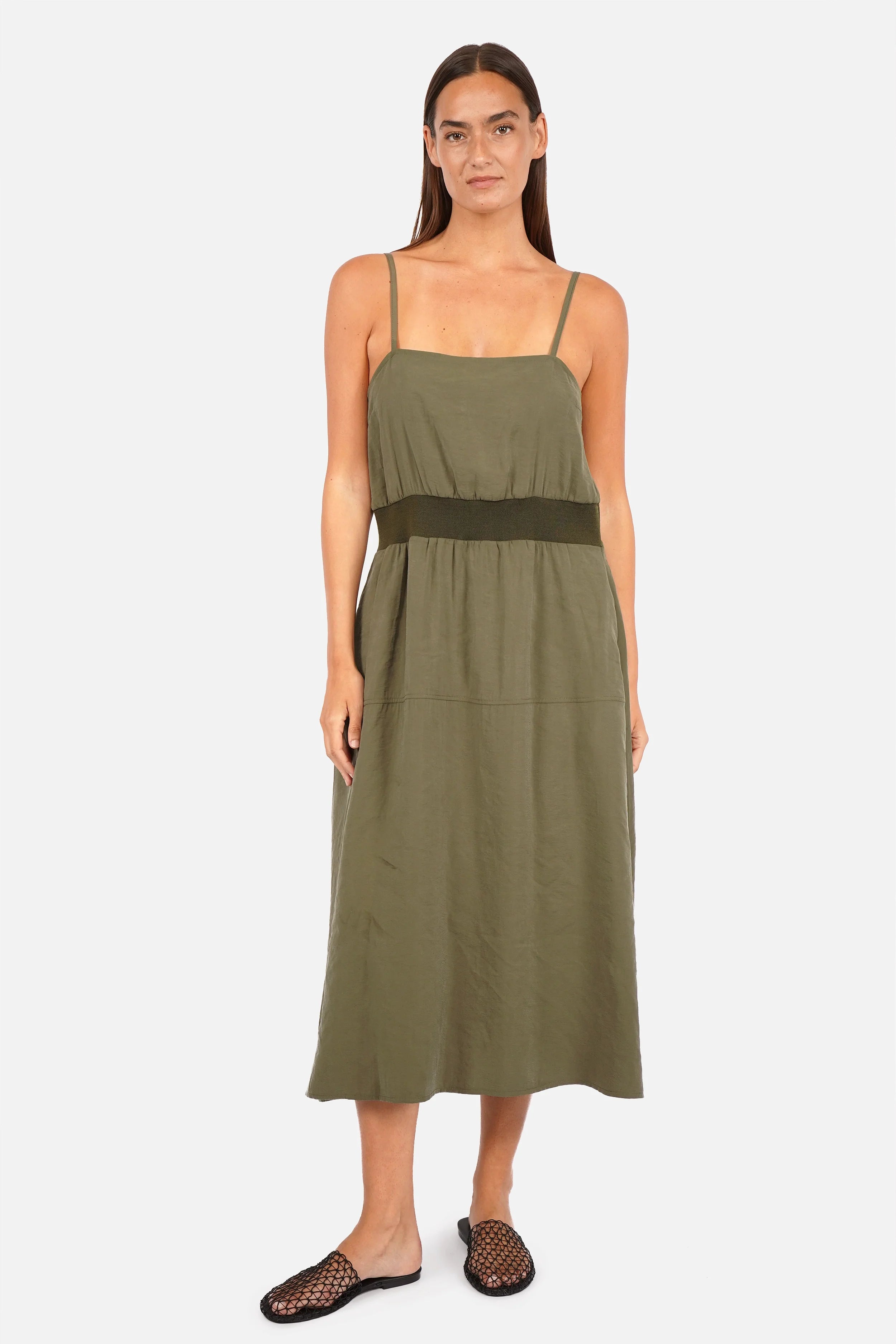 ISKKA Kleid-Set 2-in-1 aus weichem Modal-Mix mit verstellbaren Trägern und Cropped Oberteil in Midi-Länge