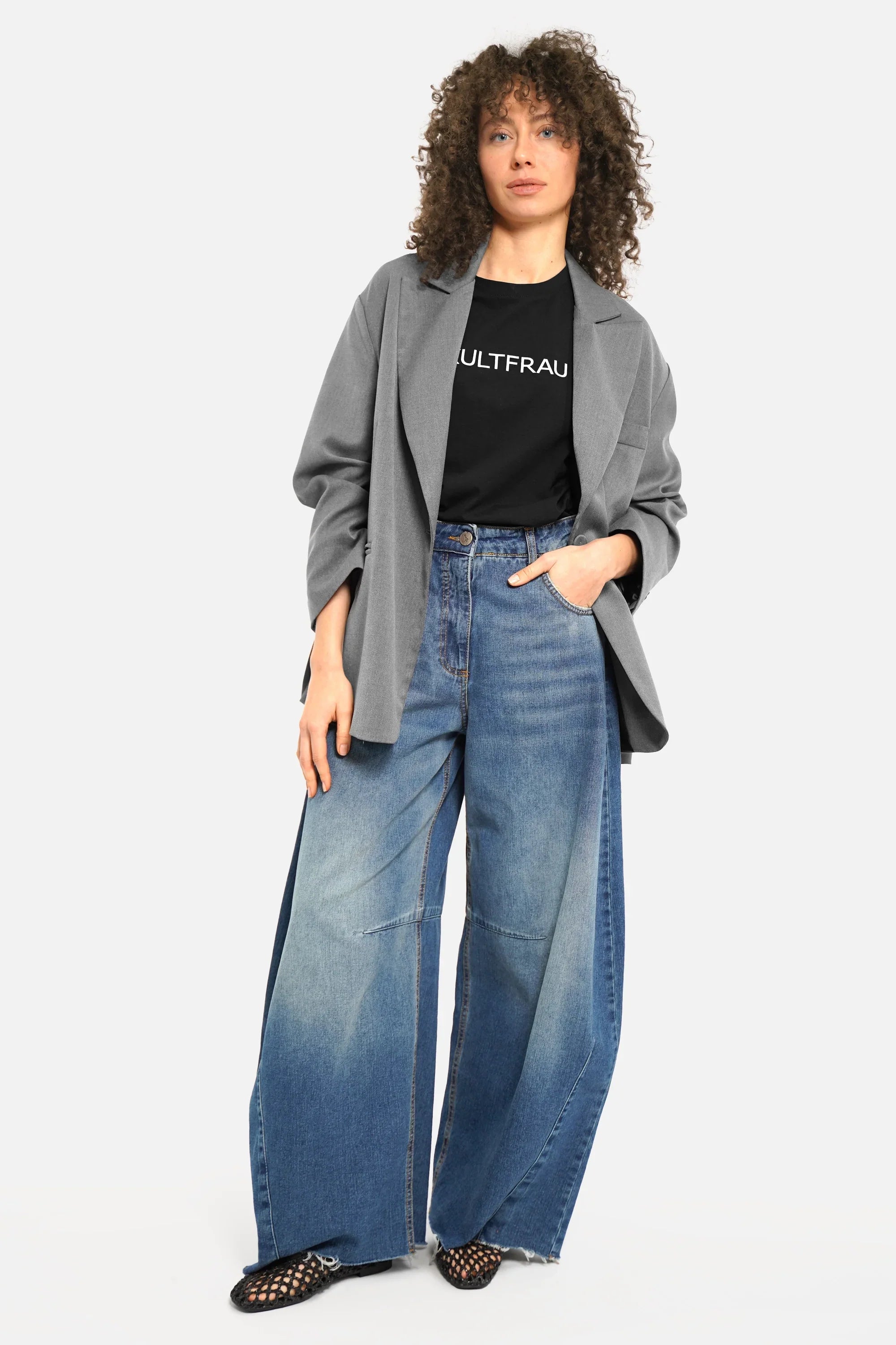 ISY T-Shirt aus weicher Baumwolle mit Rundhalsausschnitt und KULTFRAU-Print in Regular Fit