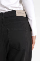 Schwarze Baggy Jeans mit hohem Bund und lockerer Passform von Kultfrau