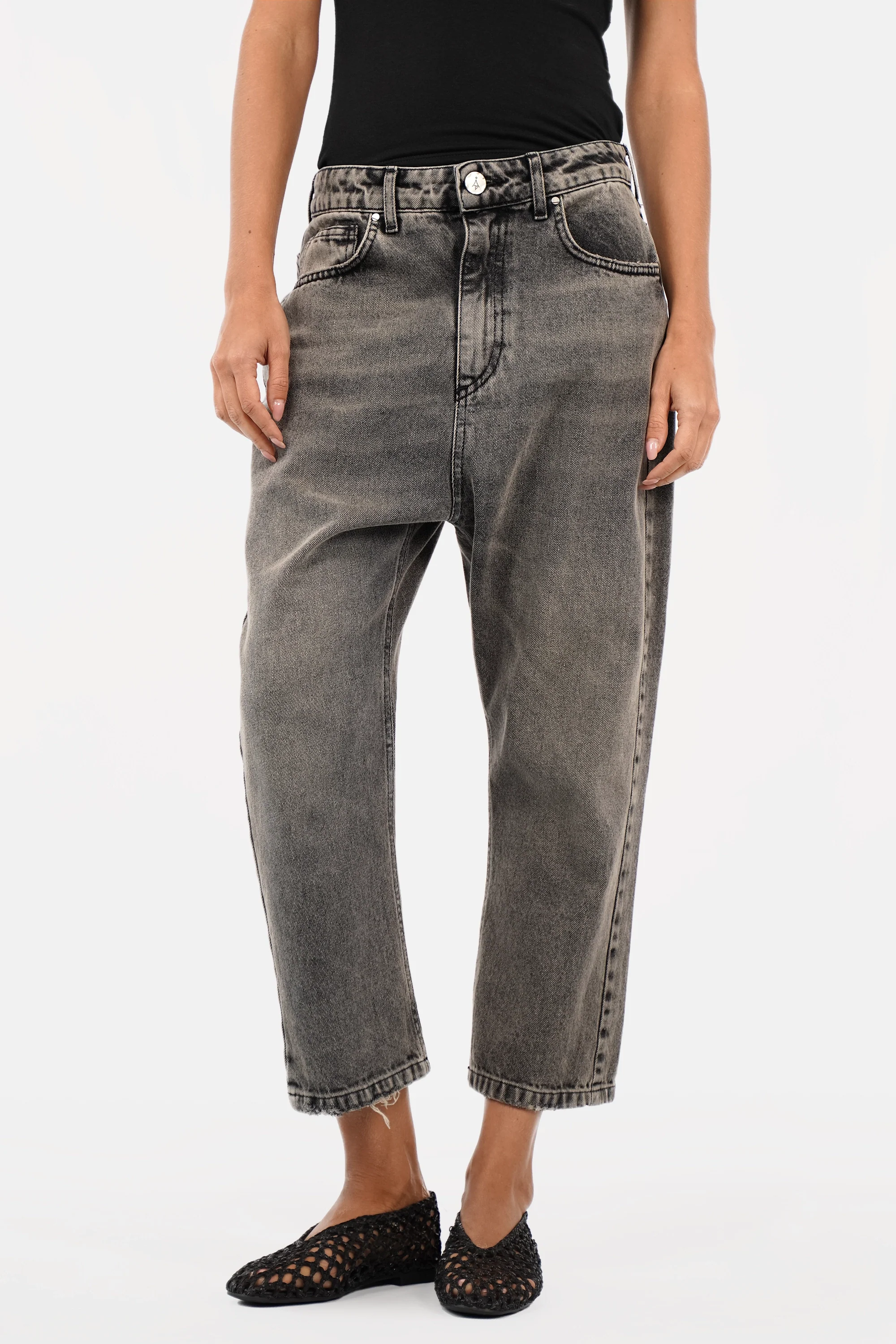Locker geschnittene JEANY Baggy Jeans mit Moonlight-Waschung und Relaxed Fit, gefertigt in Italien.