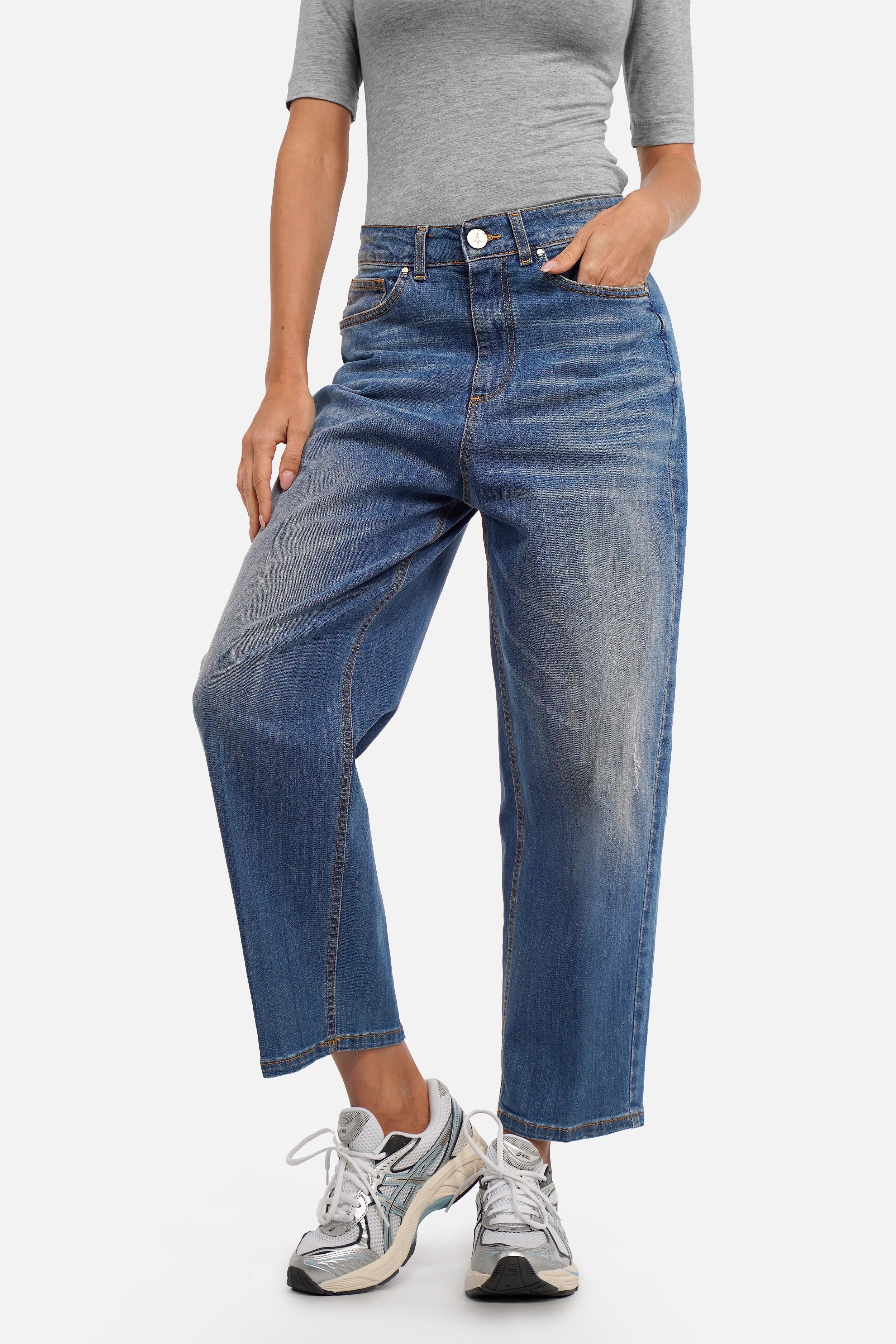 Loose-Fit Jeans aus leichtem Denim mit High Waist und weitem Bein in Urban Blue Washed