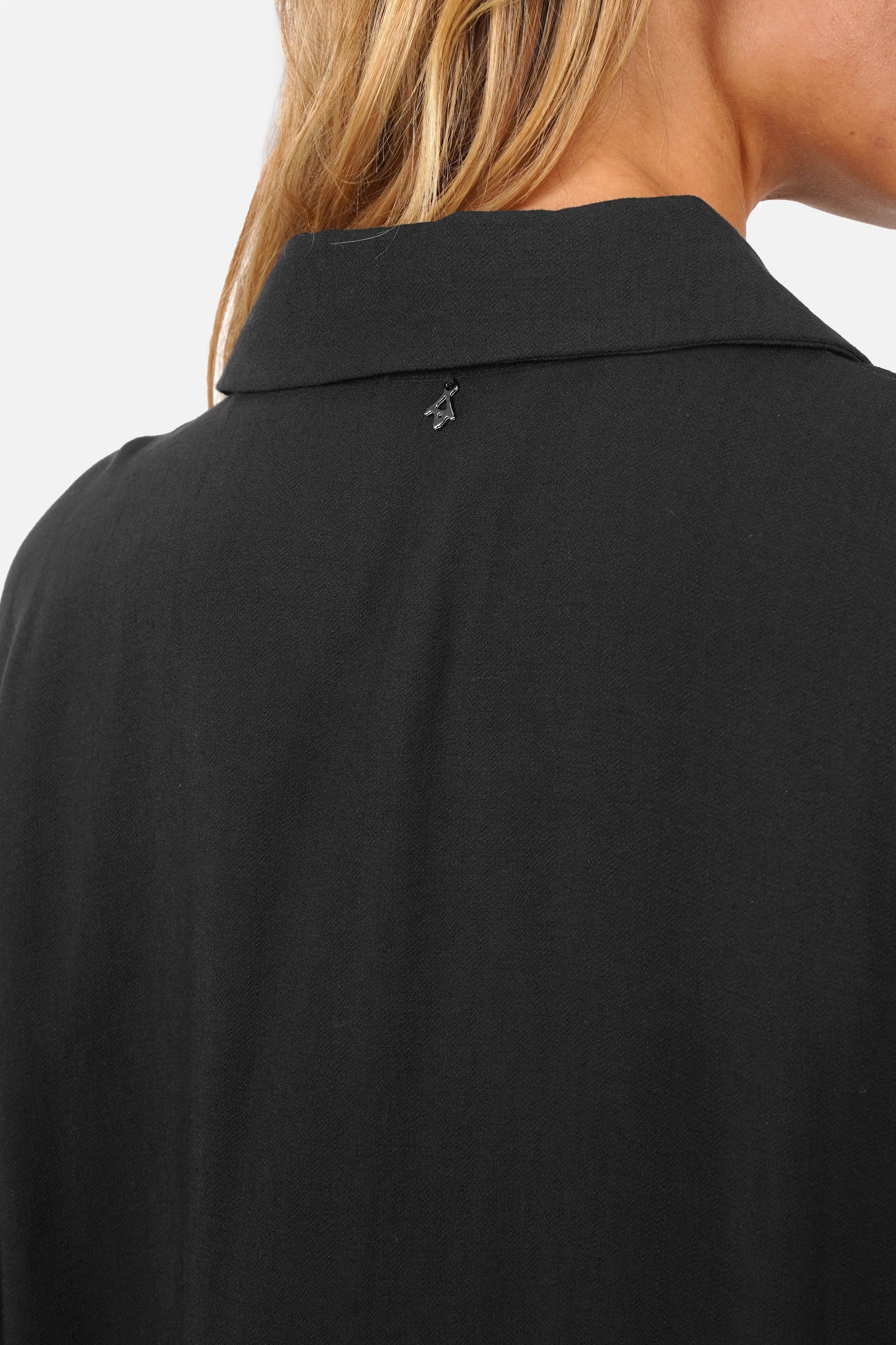 Oversized Hemdkleid JELISSA aus fließender Viskose mit Fledermausärmeln und Brusttasche