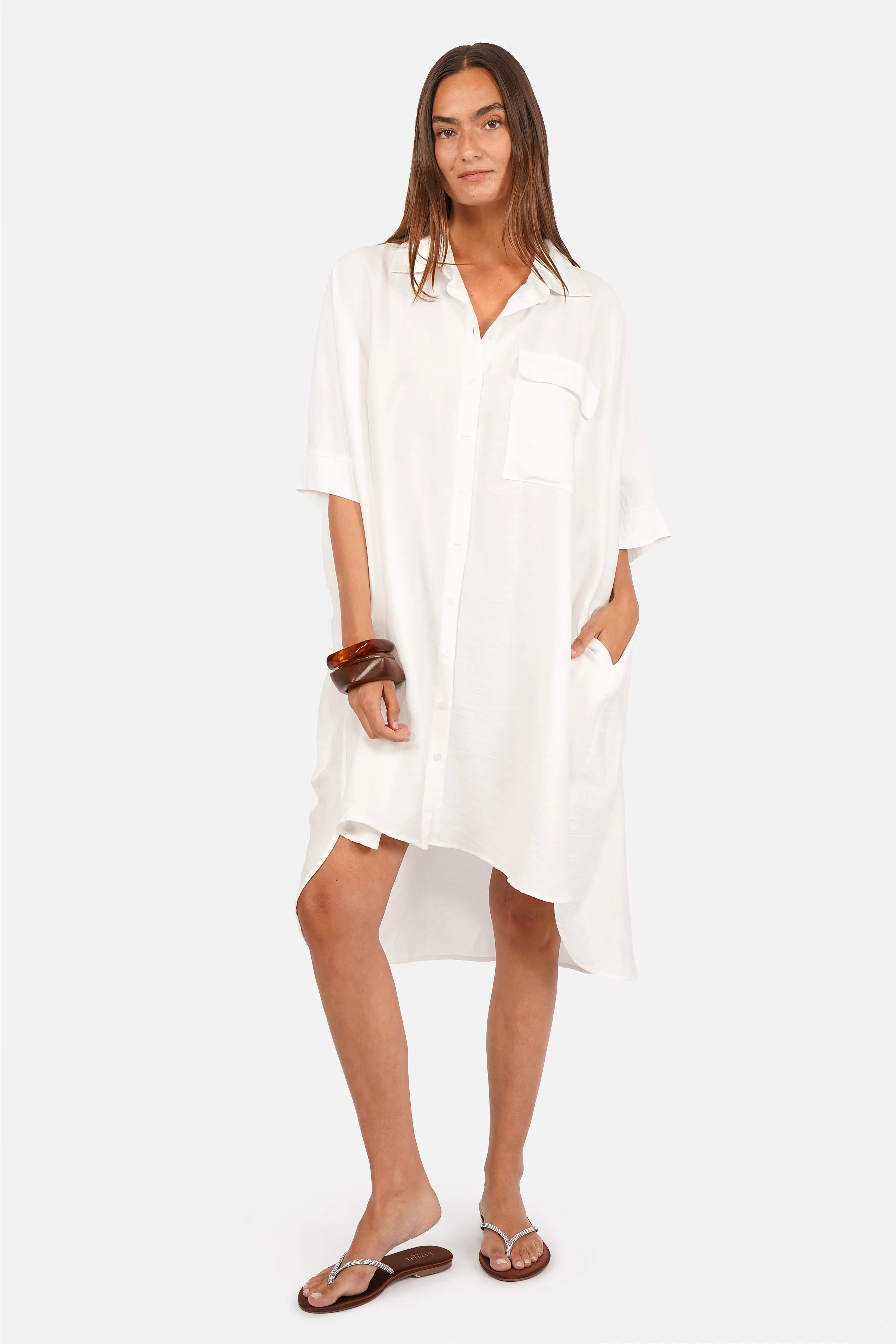 JELISSA Hemdkleid aus weich fließender Viskose mit Oversized Fit, Fledermausärmeln und Hemdkragen