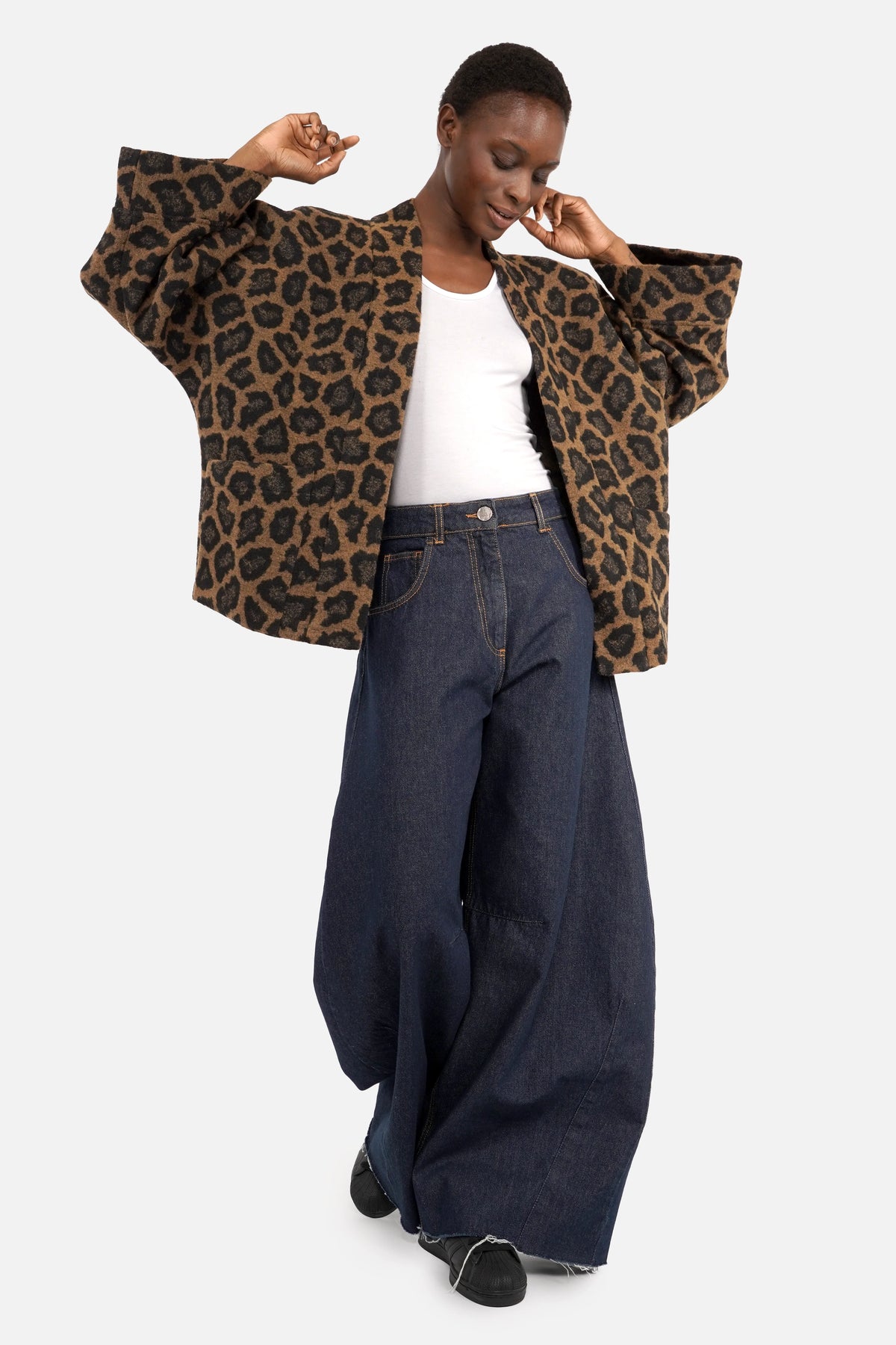 JINA Kimono-Jacke im Leo-Jacquard mit weitem Schnitt und großen Taschen