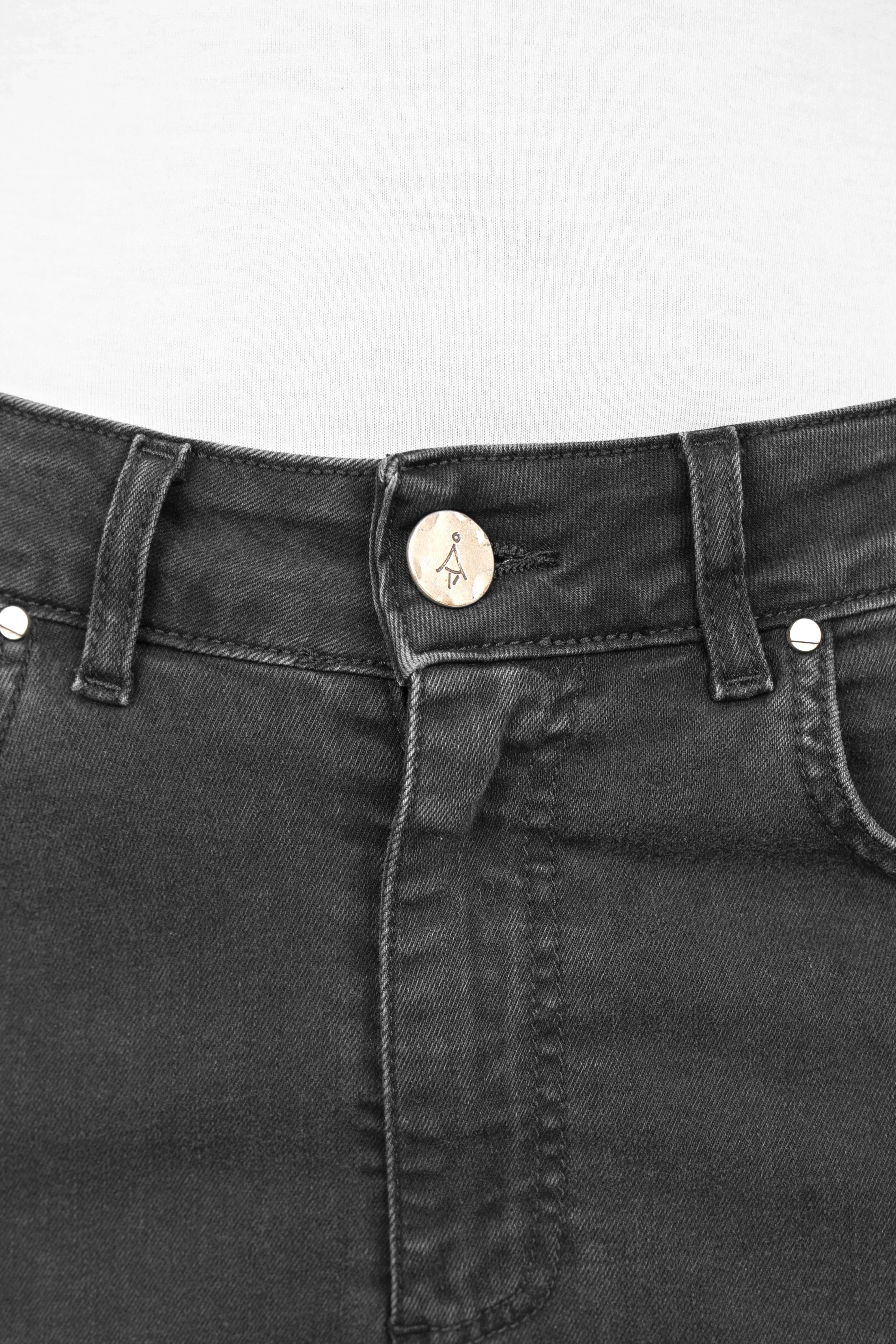 JOOSY Wide Leg Jeans aus weichem Denim in Faded Black mit weitem Bein und normaler Bundhöhe