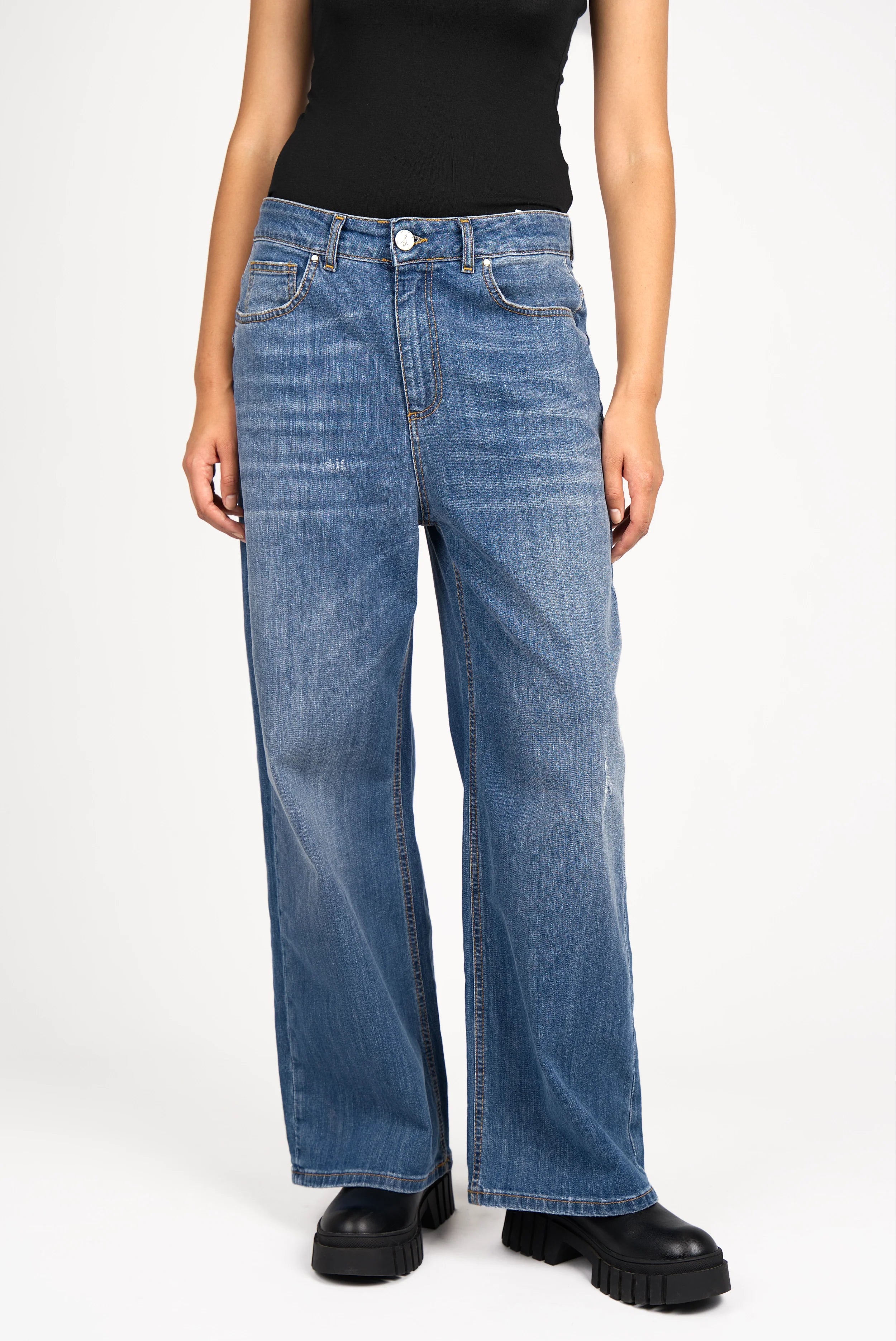 Damen JOOSY Wide Leg Jeans mit weitem Bein, mittlerer Leibhöhe und dezenter Used-Waschung aus italienischem Denim