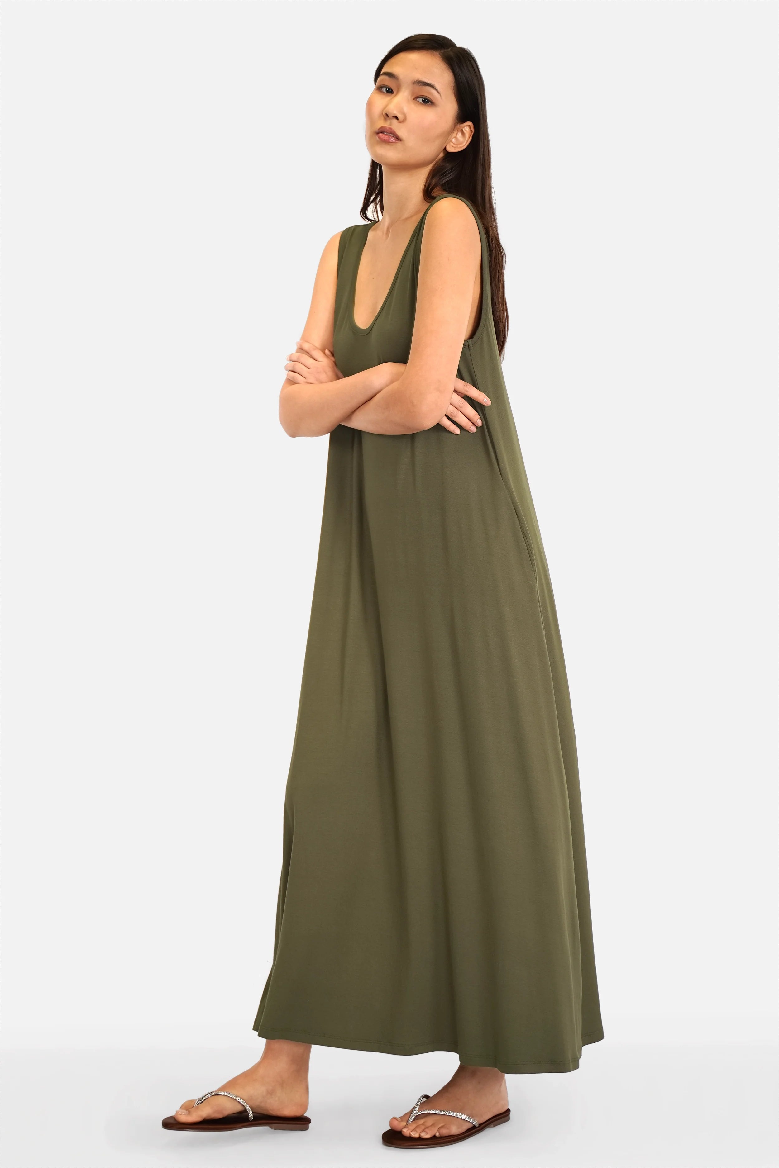 JOVRA Jersey Maxikleid fließender Viskosejersey A-Linie Maxi Kleid mit tiefem Rundhalsausschnitt und Rückenausschnitt in Relaxed Fit