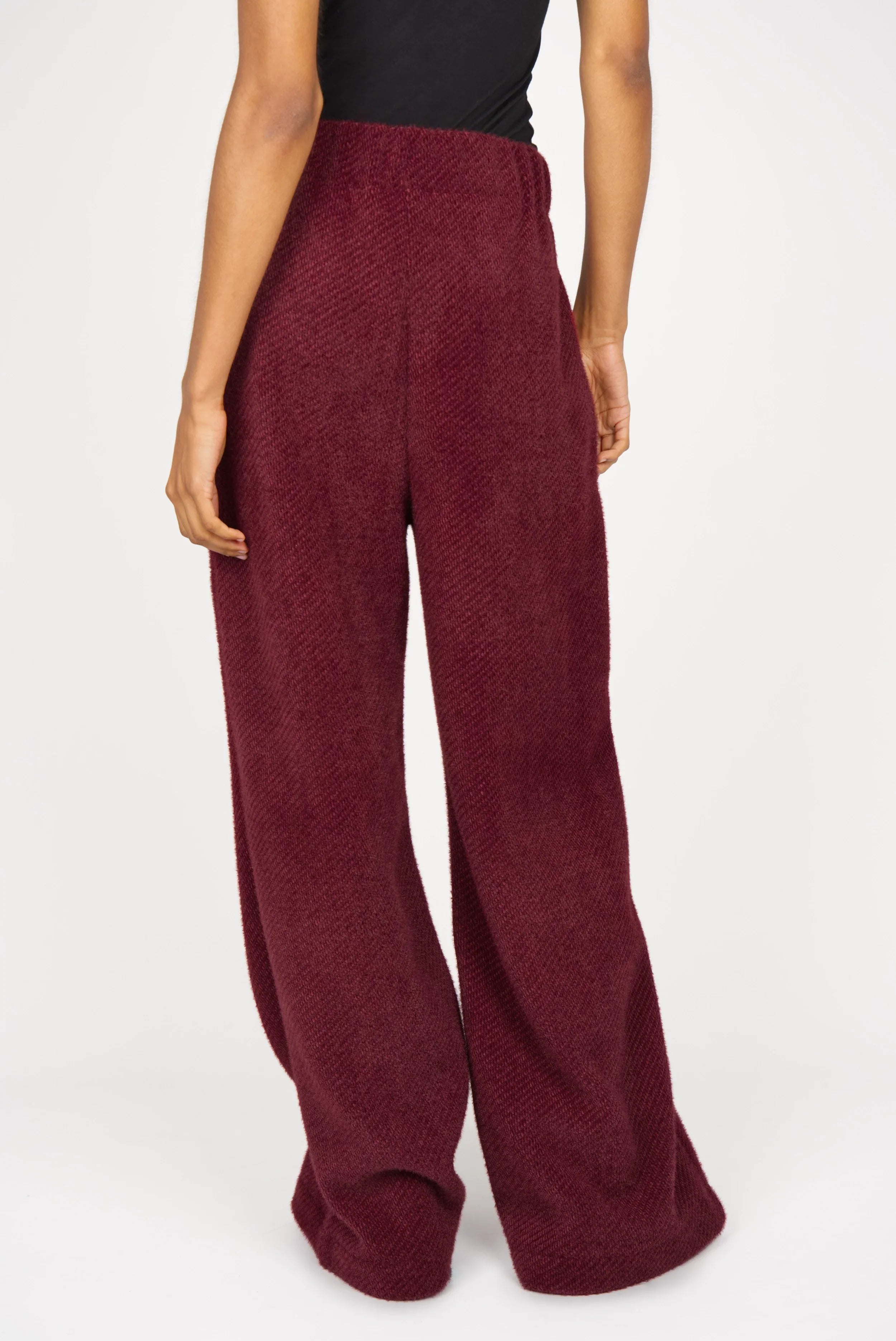 KELYA Wide Leg Hose in bordeaux mit samtig-weicher Effektgarn-Struktur und elastischem Bund