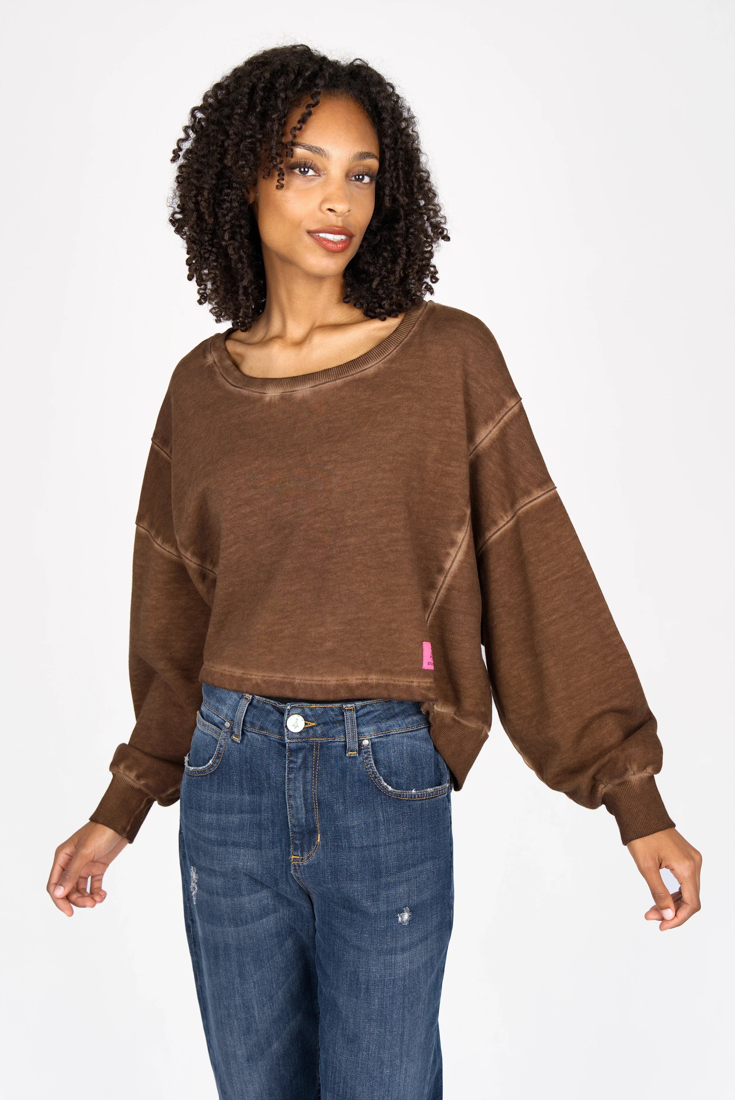 KERY Cropped Sweater in brown oversized fit with U-boat neckline and cold-washed cotton sweatshirt fabric