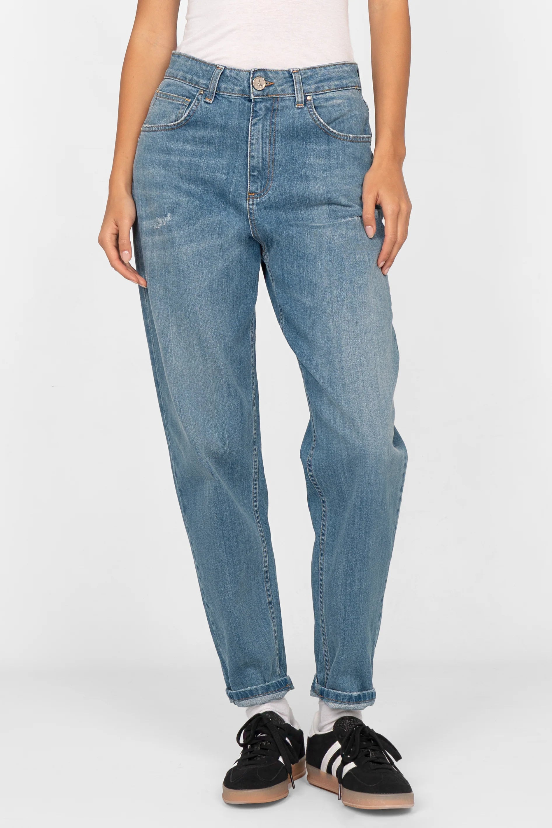 KEYSSI Carrot-Jeans aus mittelkräftigem Denim mit Destroyed-Details und lässigem Mom Fit in Blau