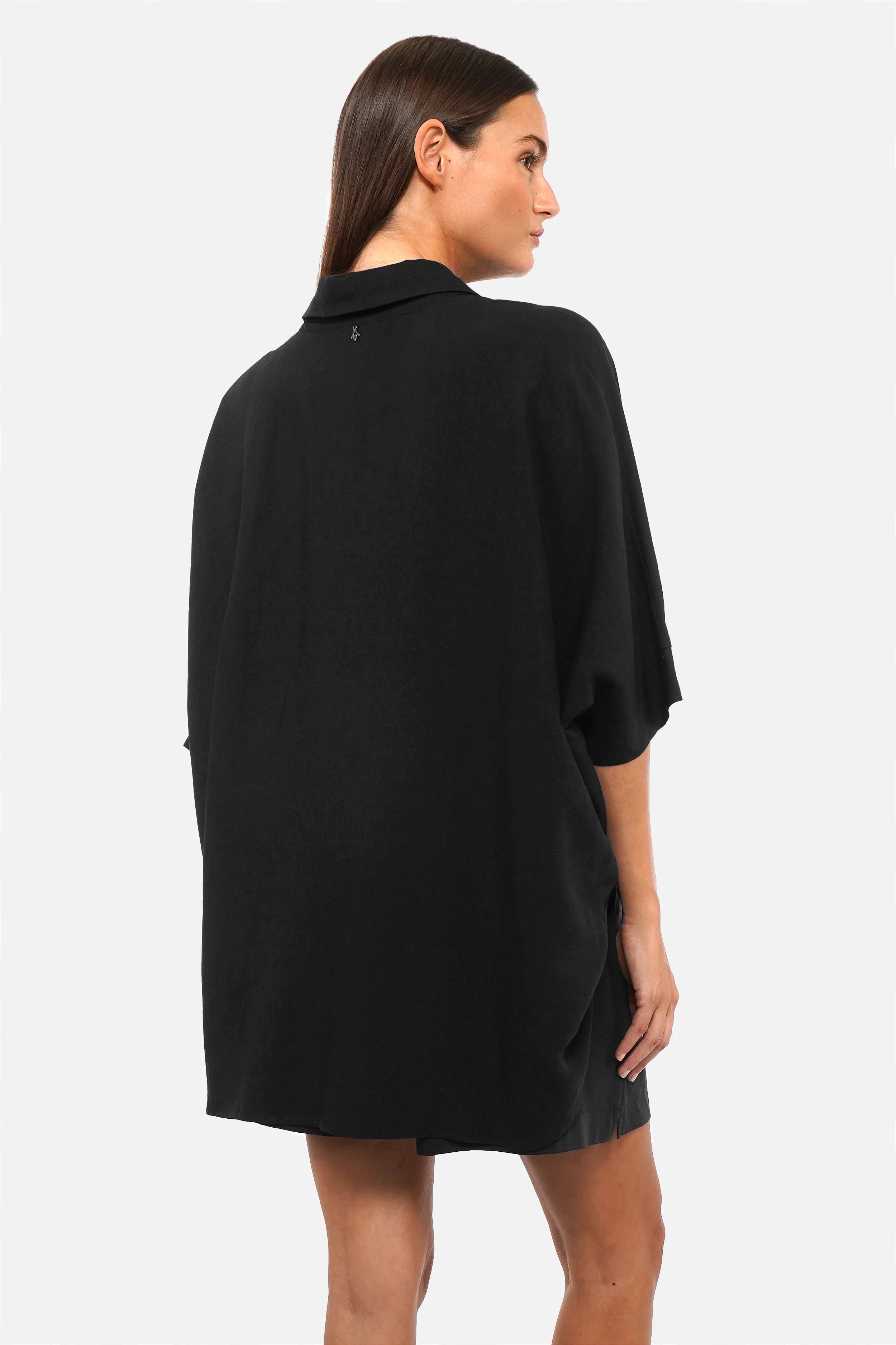 KIOKO Hemdbluse aus Viskose-Leinen mit Fledermausärmeln, Brusttasche, oversized Fit und abgerundetem Saum