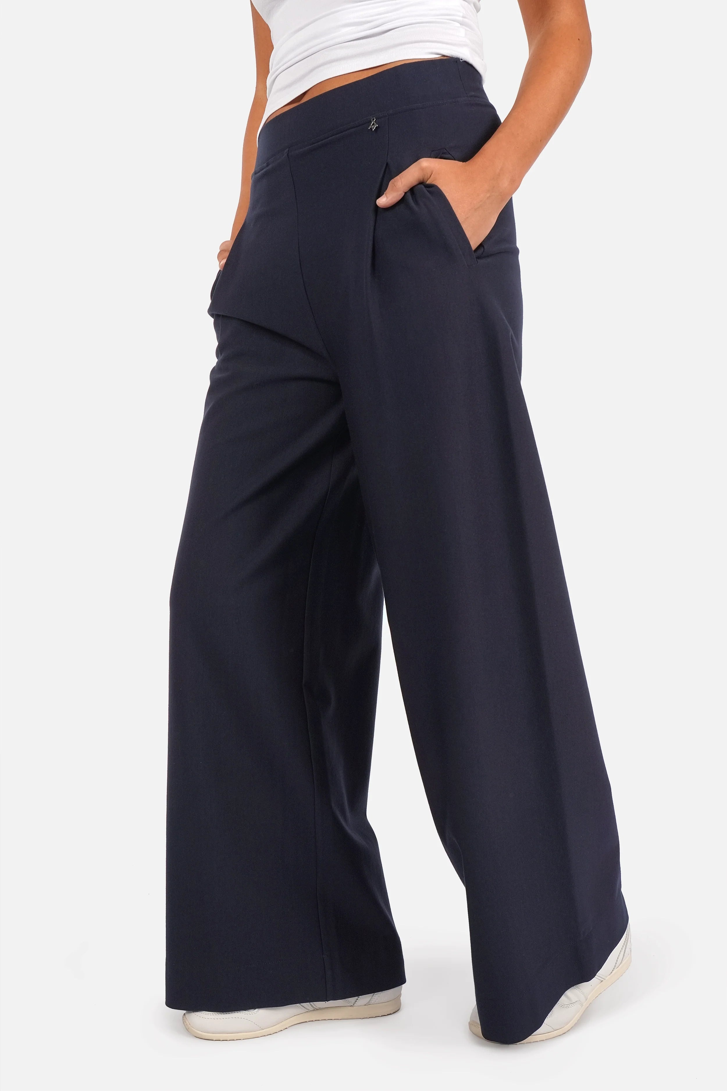 KLARA.K Wide Leg Pants weich fallende Hose mit elastischem Bund und seitlichen Taschen