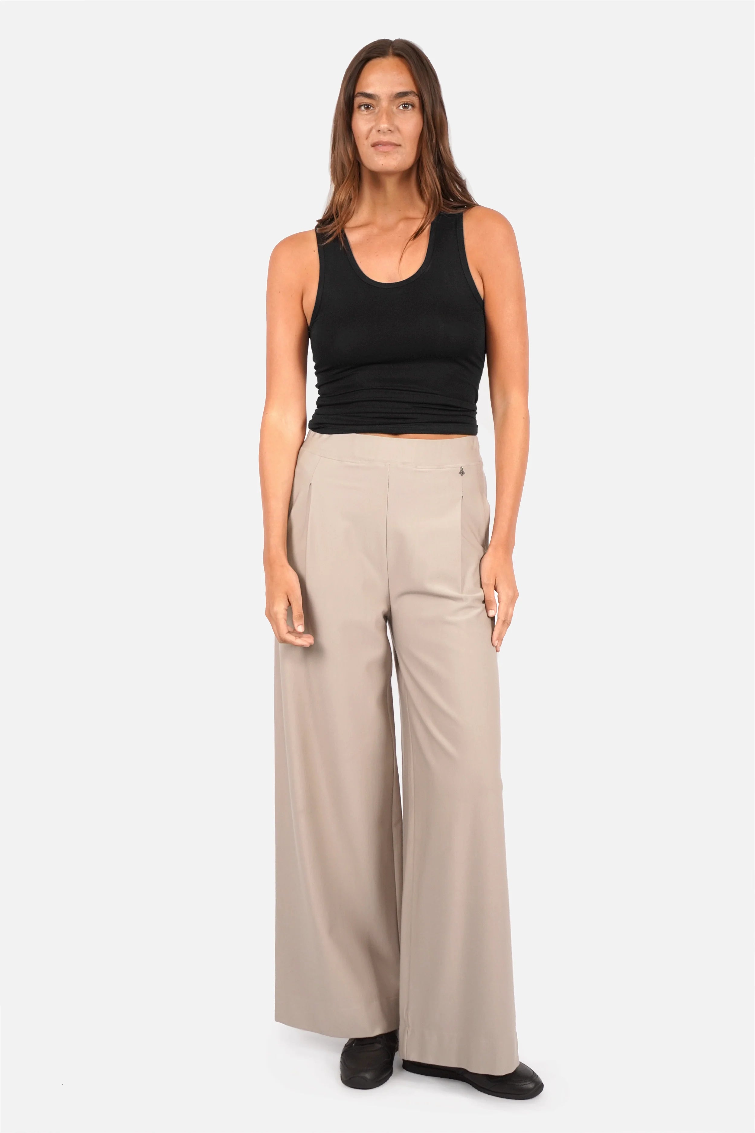 KLARA.K Wide Leg Pants mit elastischem Bund, seitlichen Taschen und Bundfalten aus weichem Viskose-Mix