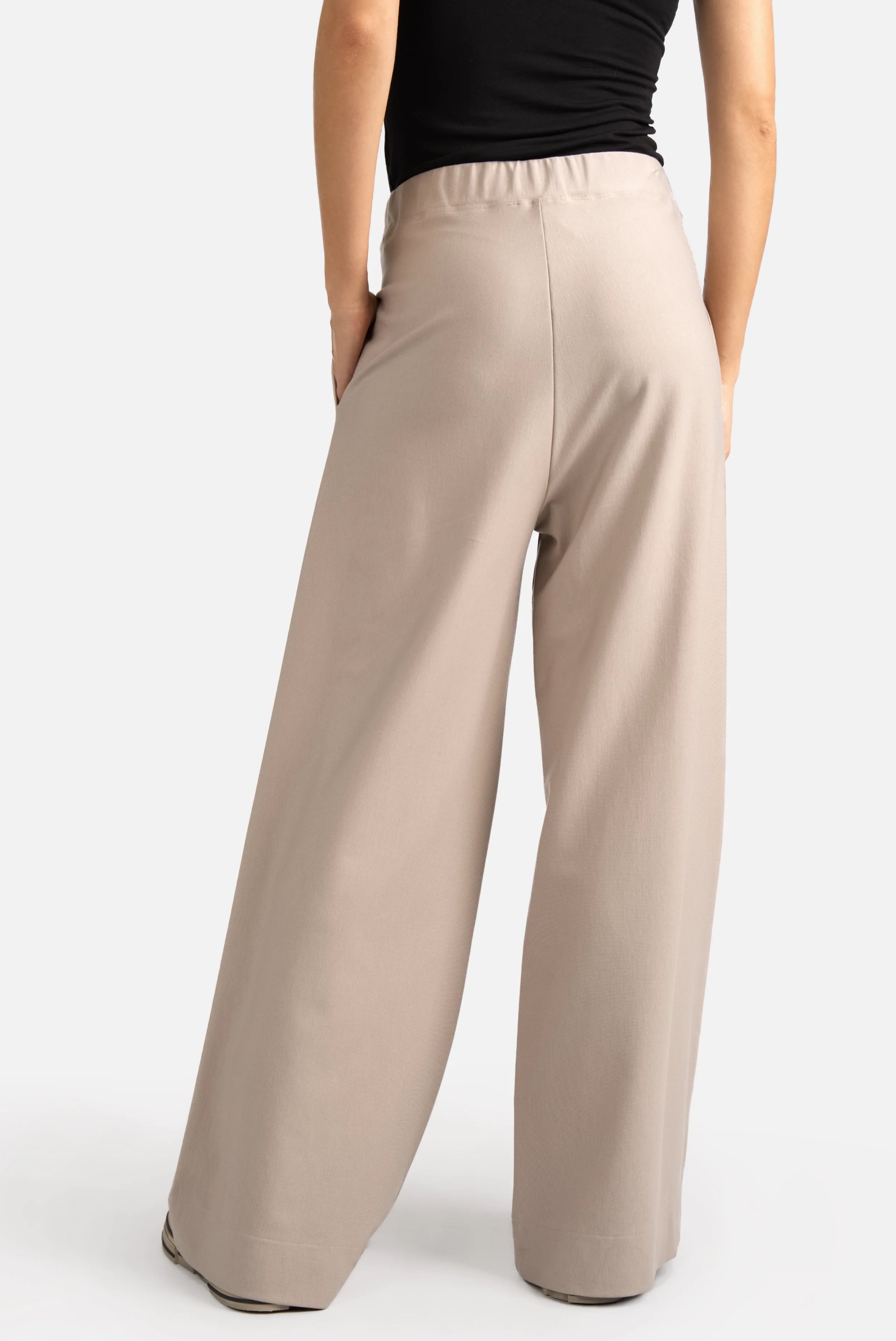 KLARA.K Wide Leg Pants weite Hose mit elastischem Bund und seitlichen Taschen aus Viskose-Mix