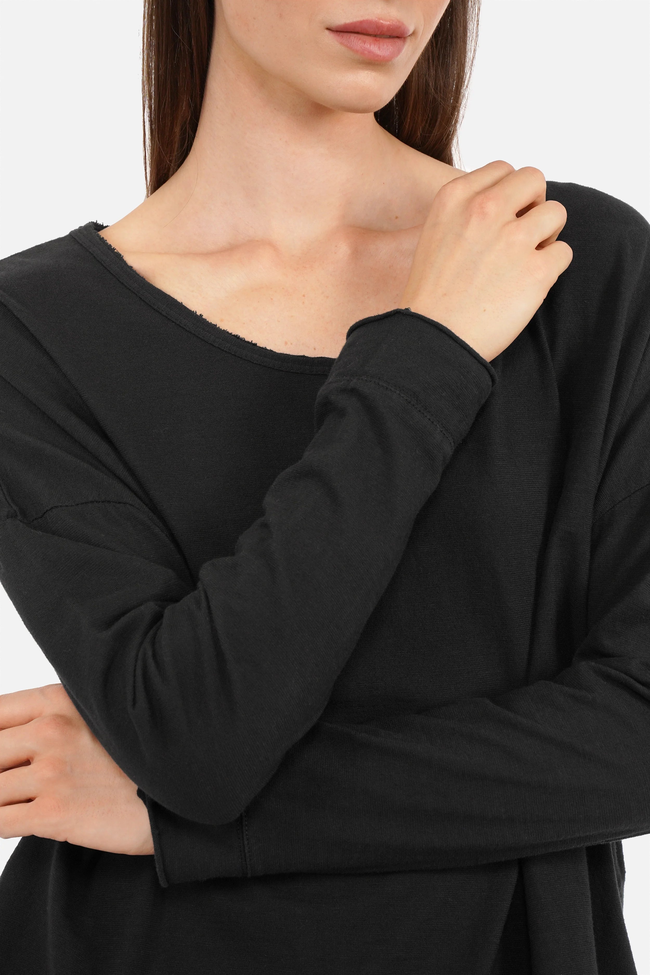 LARXA Longsleeve aus weicher Fiammato-Baumwolle mit Rundhalsausschnitt und überschnittenen Schultern in Regular Fit