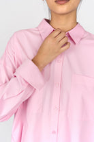 LEA.K Loose Fit pink cotton poplin blouse with collar, chest pockets, and wide cuffs