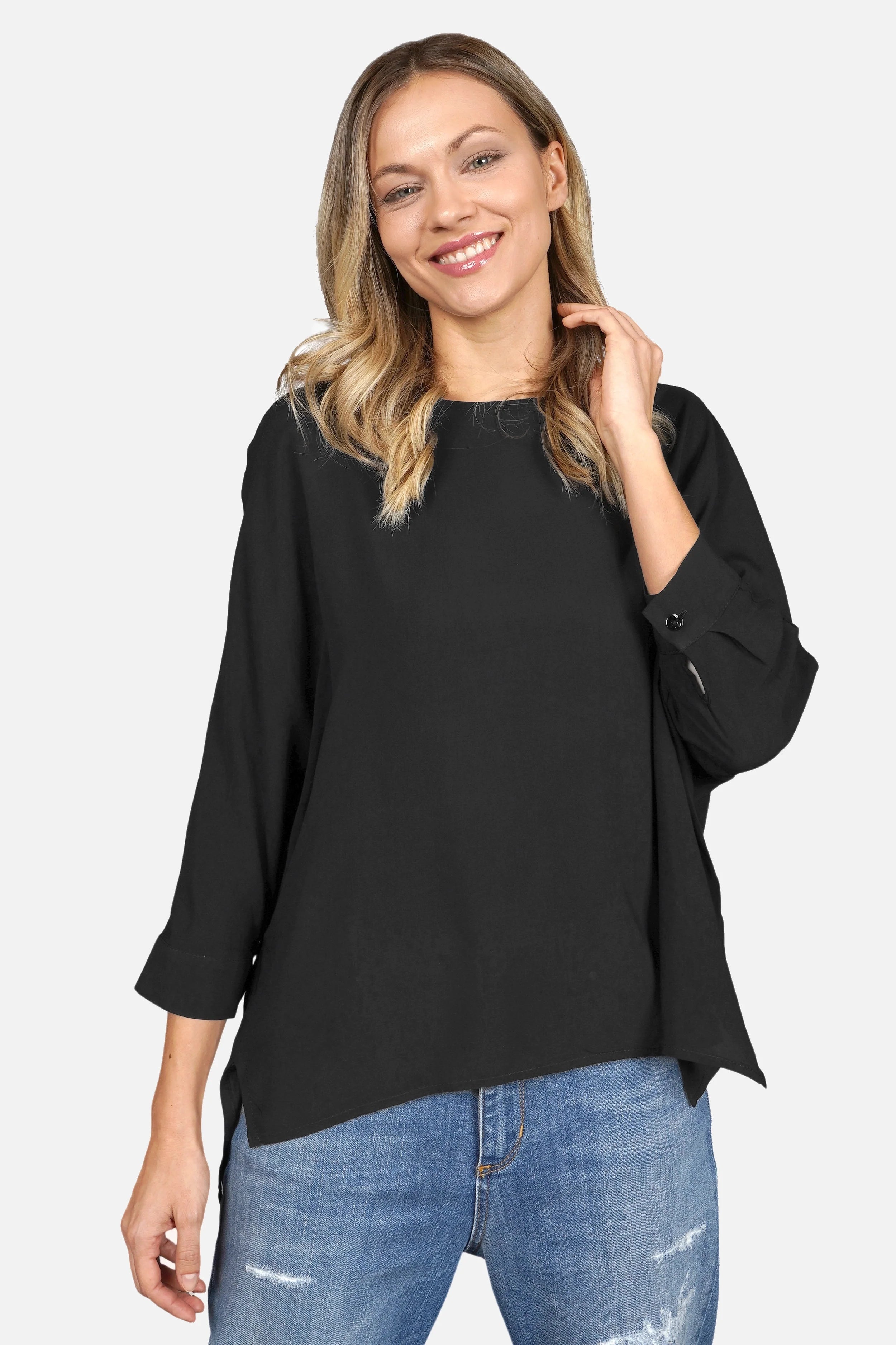 Leichte LIL.K Bluse aus fließender Viskose mit Rundhalsausschnitt und Dreiviertelärmeln, locker fallend, ideal für warme Tage