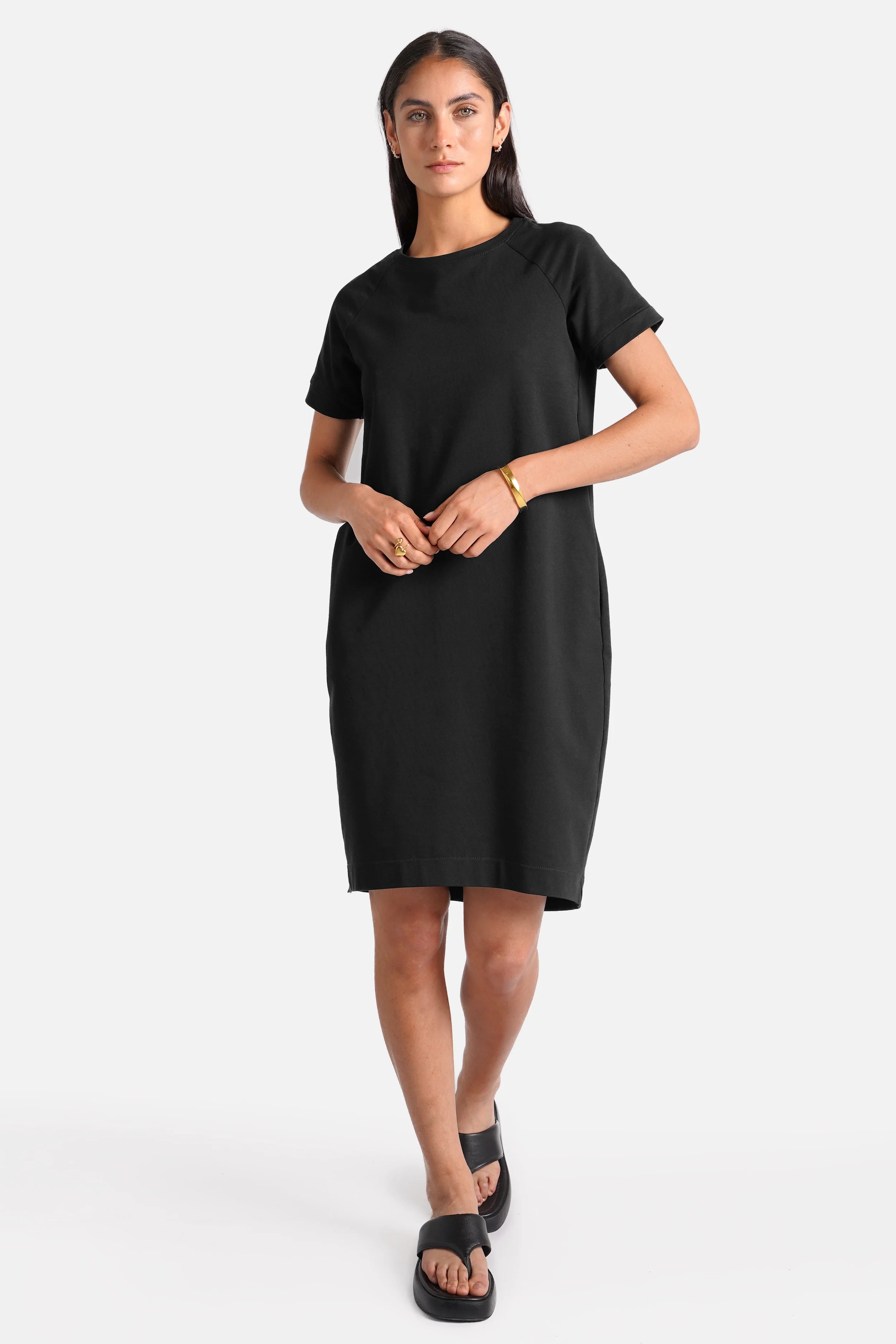 LISSY Kurzarm Sweatkleid aus supersofter Baumwolle mit Rundhalsausschnitt und Raglanärmeln