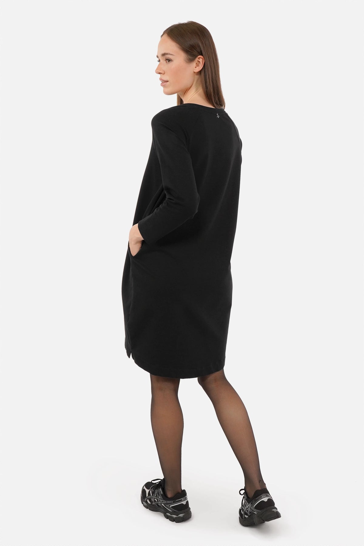 LIZ Sweatkleid aus weichem Baumwolljersey mit Rundhalsausschnitt und seitlichen Eingrifftaschen
