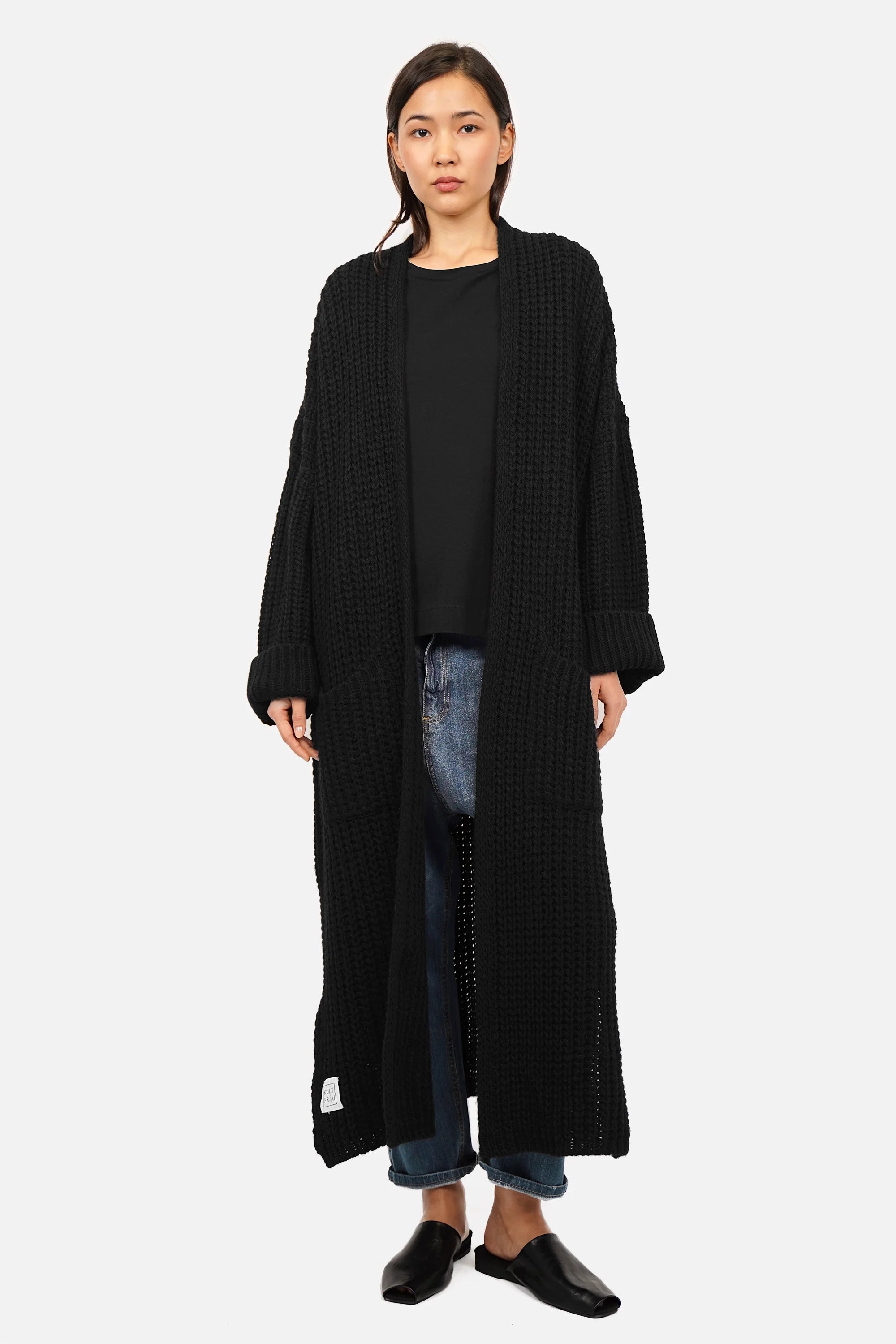 LOLA Strickcardigan oversized offen, weich, locker, aufgesetzte Taschen, relaxter Schnitt